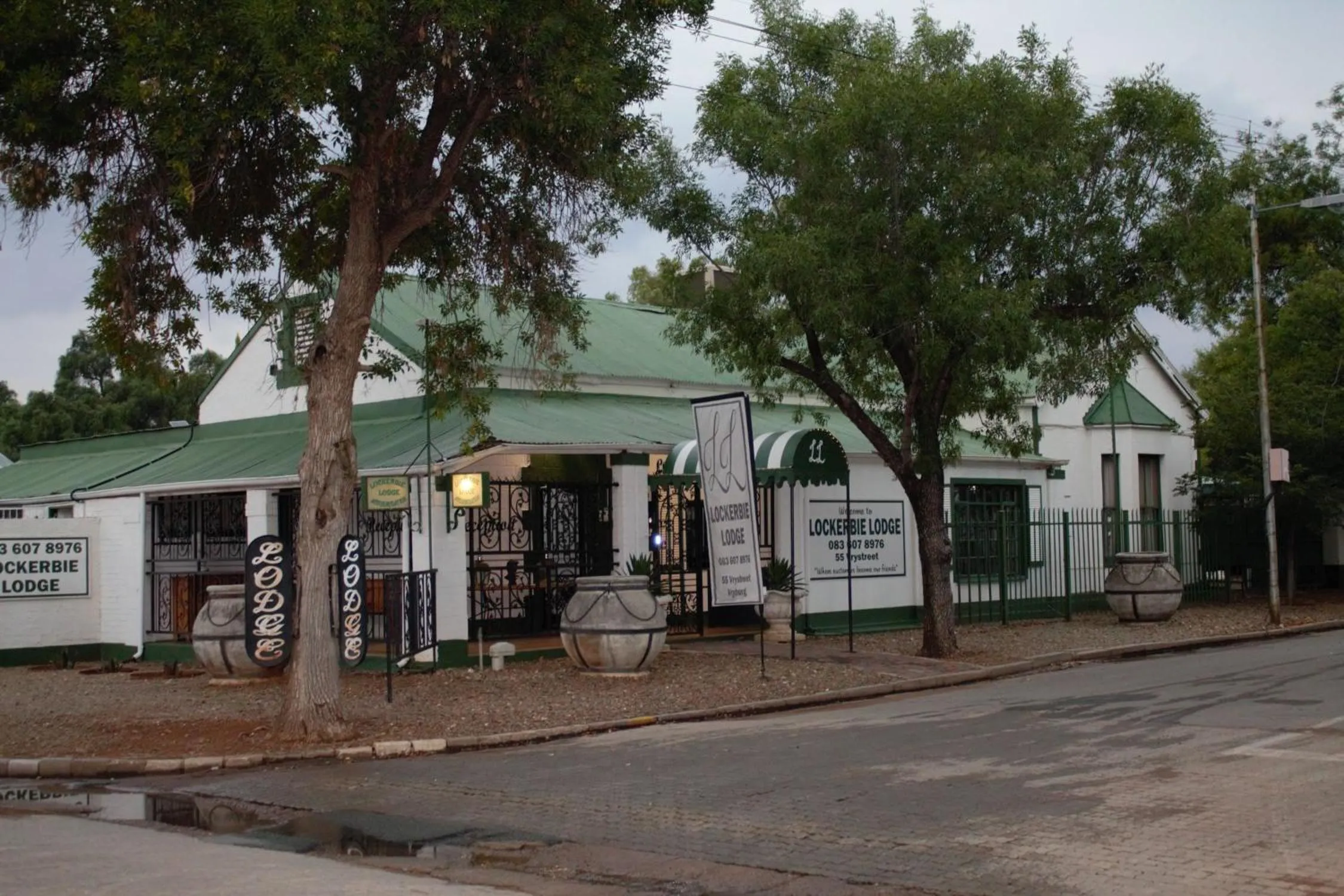 Facade/entrance in Lockerbie Lodge