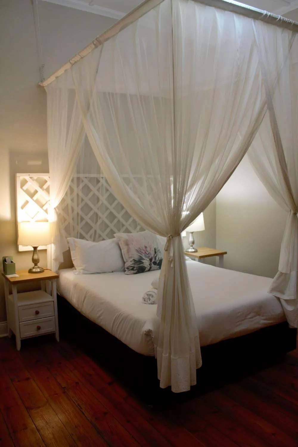 Bed in Lockerbie Lodge