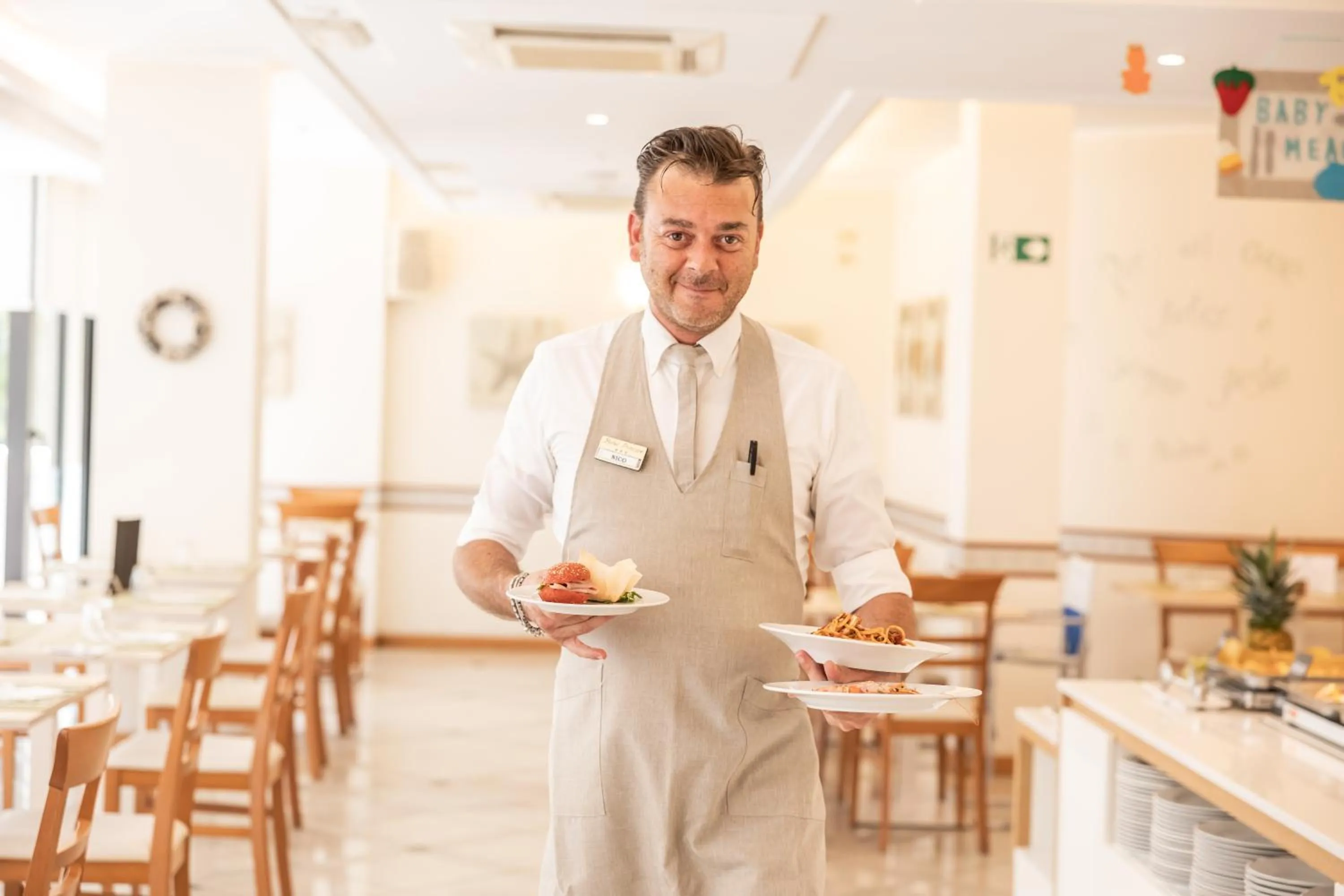 Restaurant/places to eat in Hotel Principe