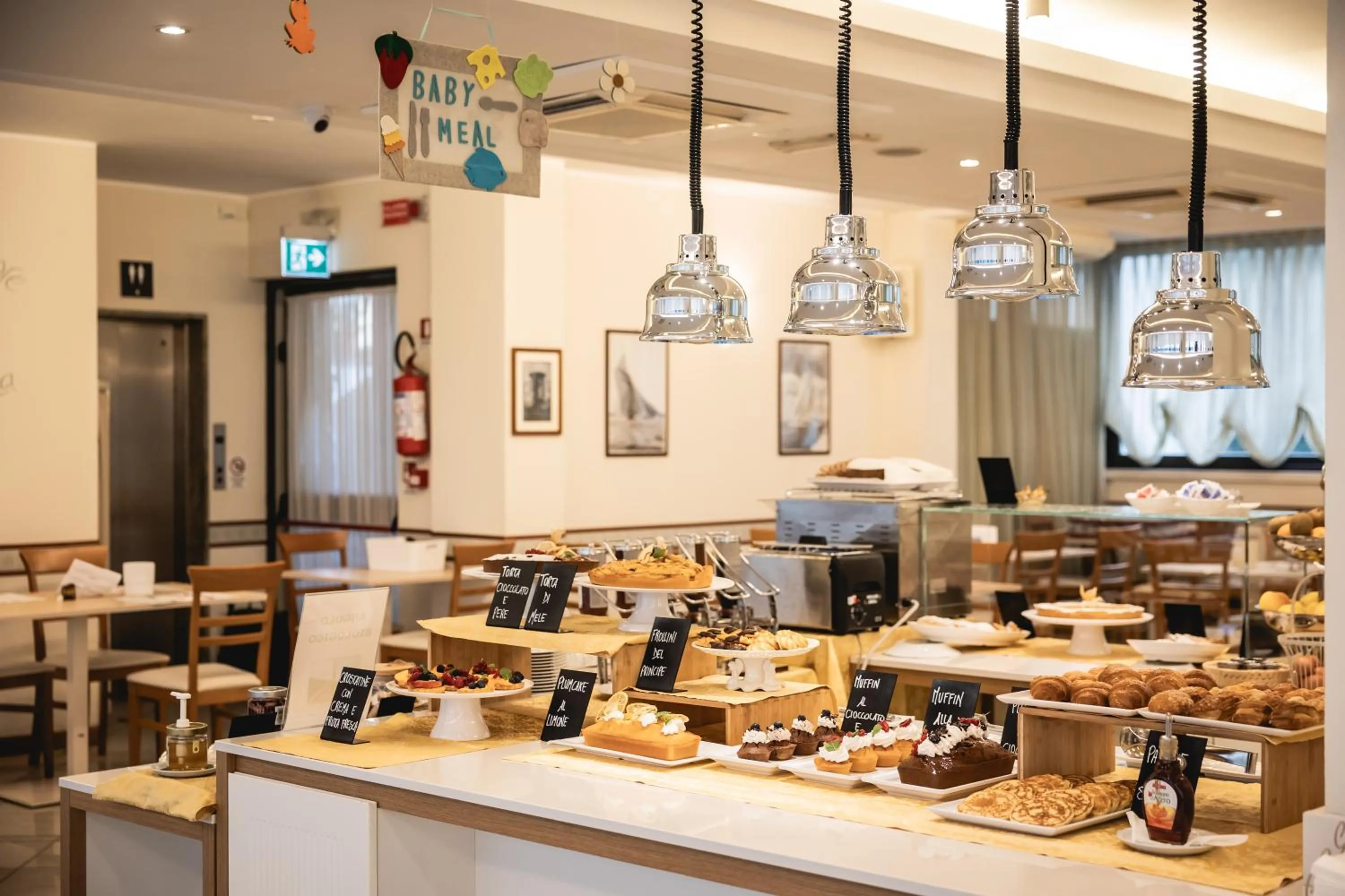 Breakfast in Hotel Principe