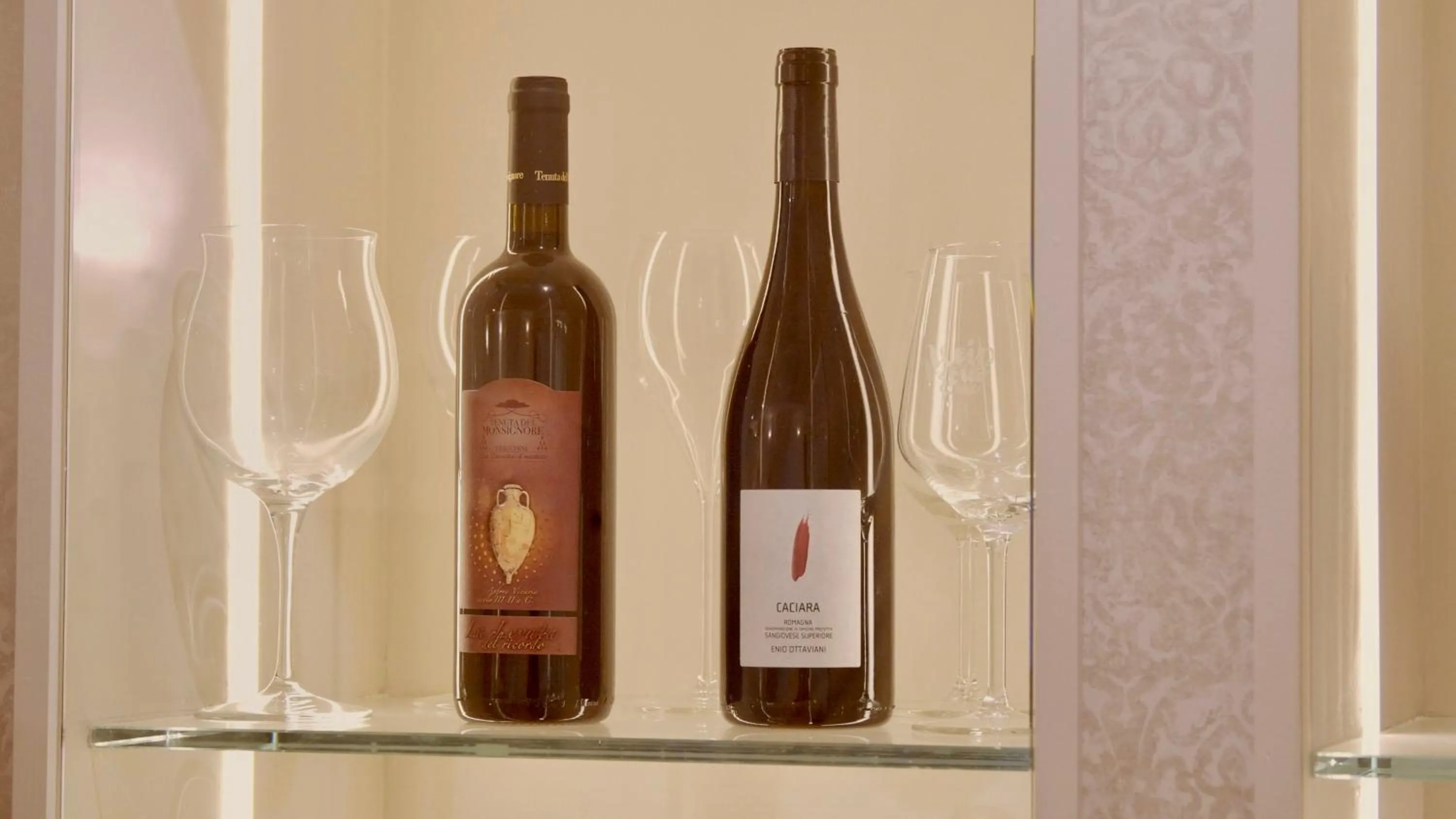 Restaurant/places to eat in Hotel Principe