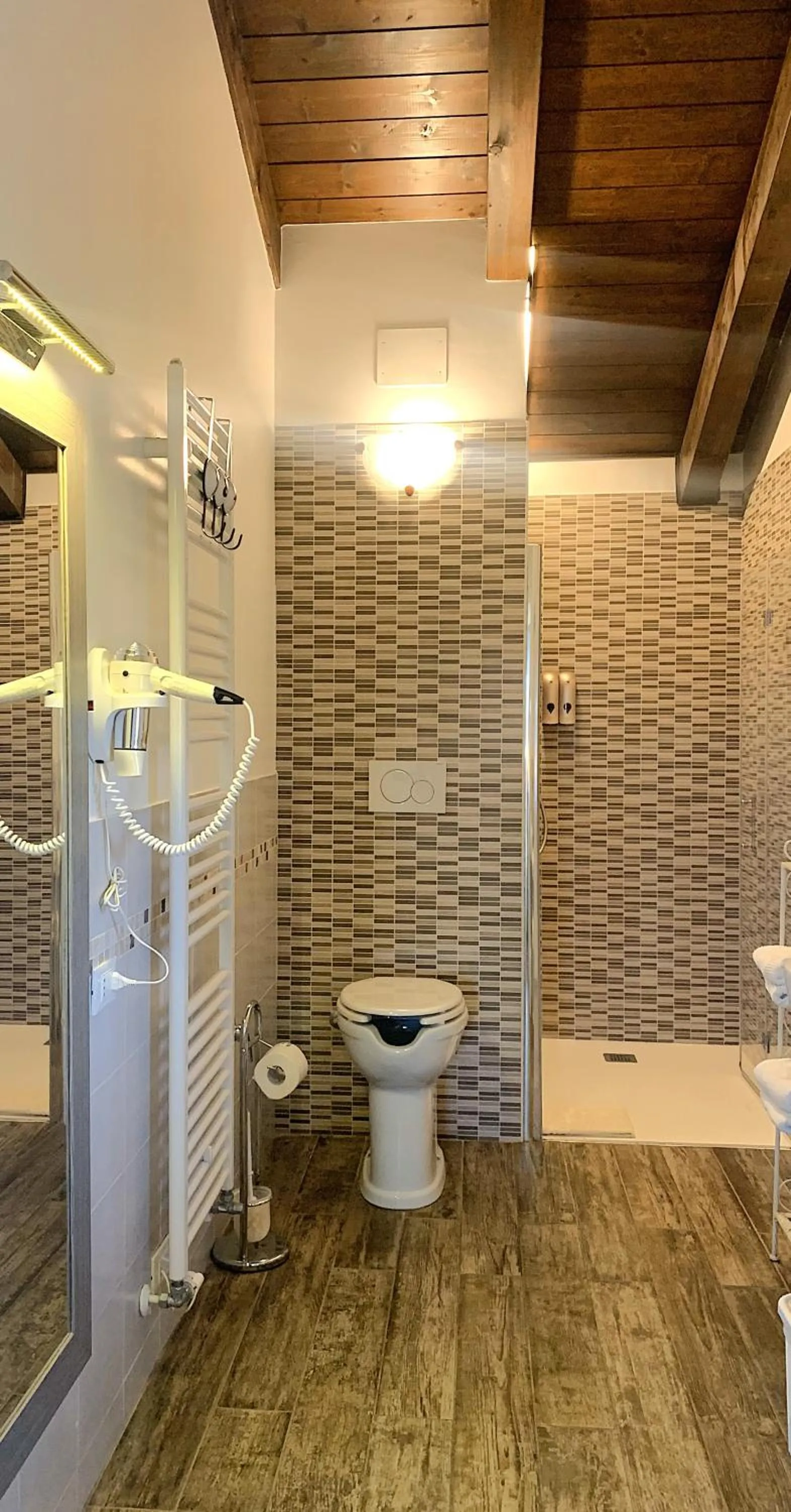 Shower in Villa ai Tigli Venice Airport Rooms Keyless&Self Check in