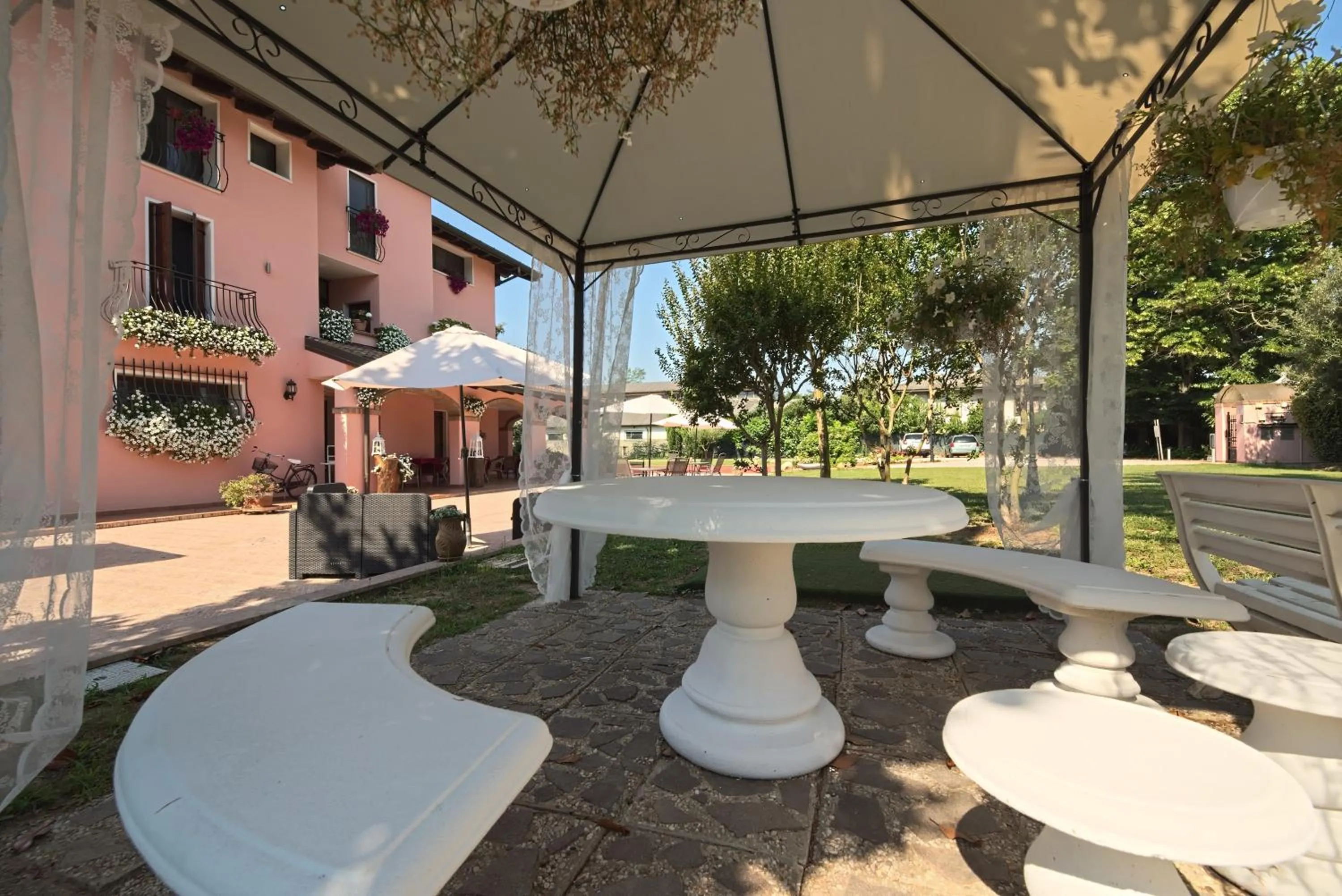 Patio in Villa ai Tigli Venice Airport Rooms Keyless&Self Check in