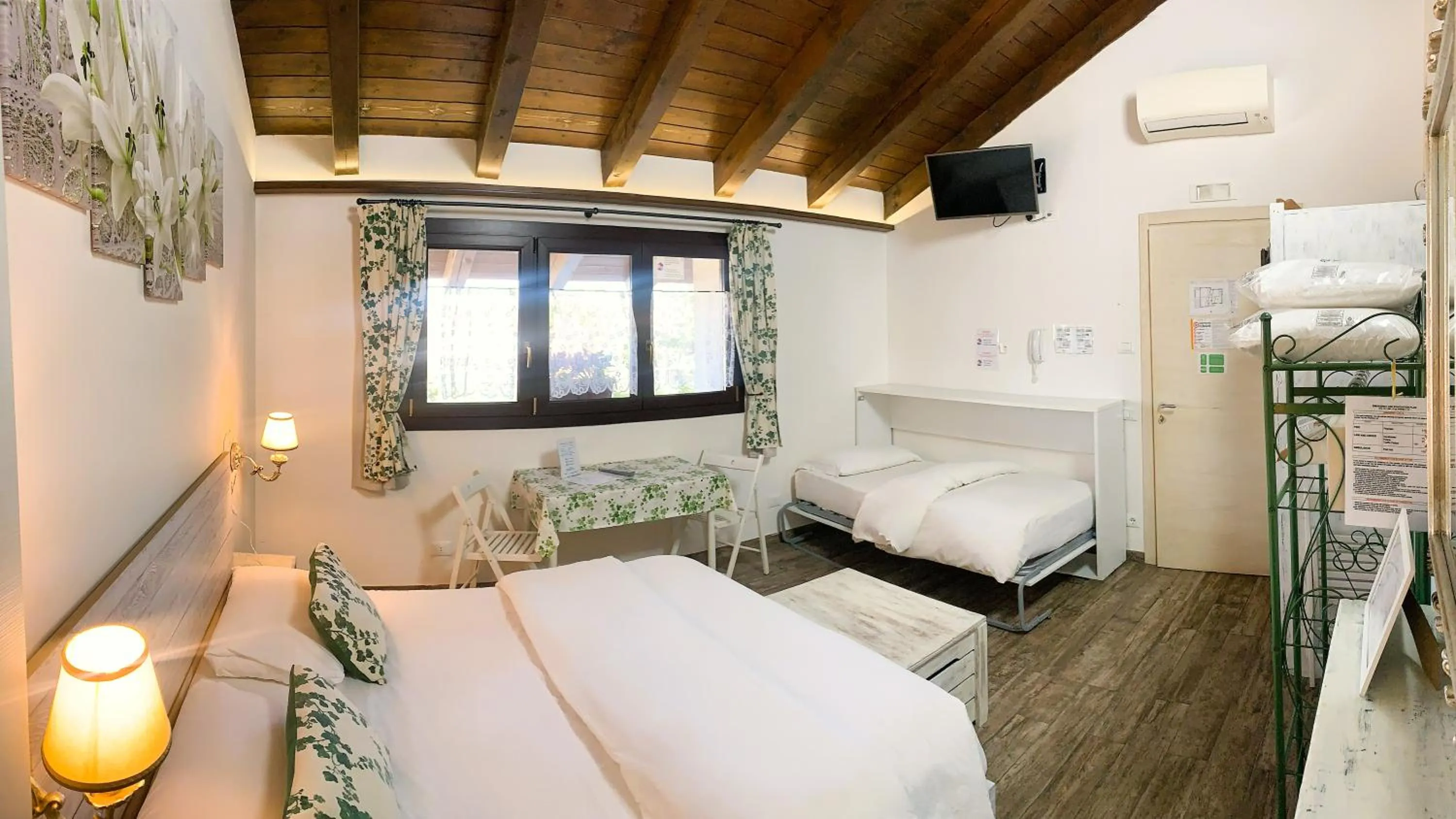 Bed in Villa ai Tigli Venice Airport Rooms Keyless&Self Check in