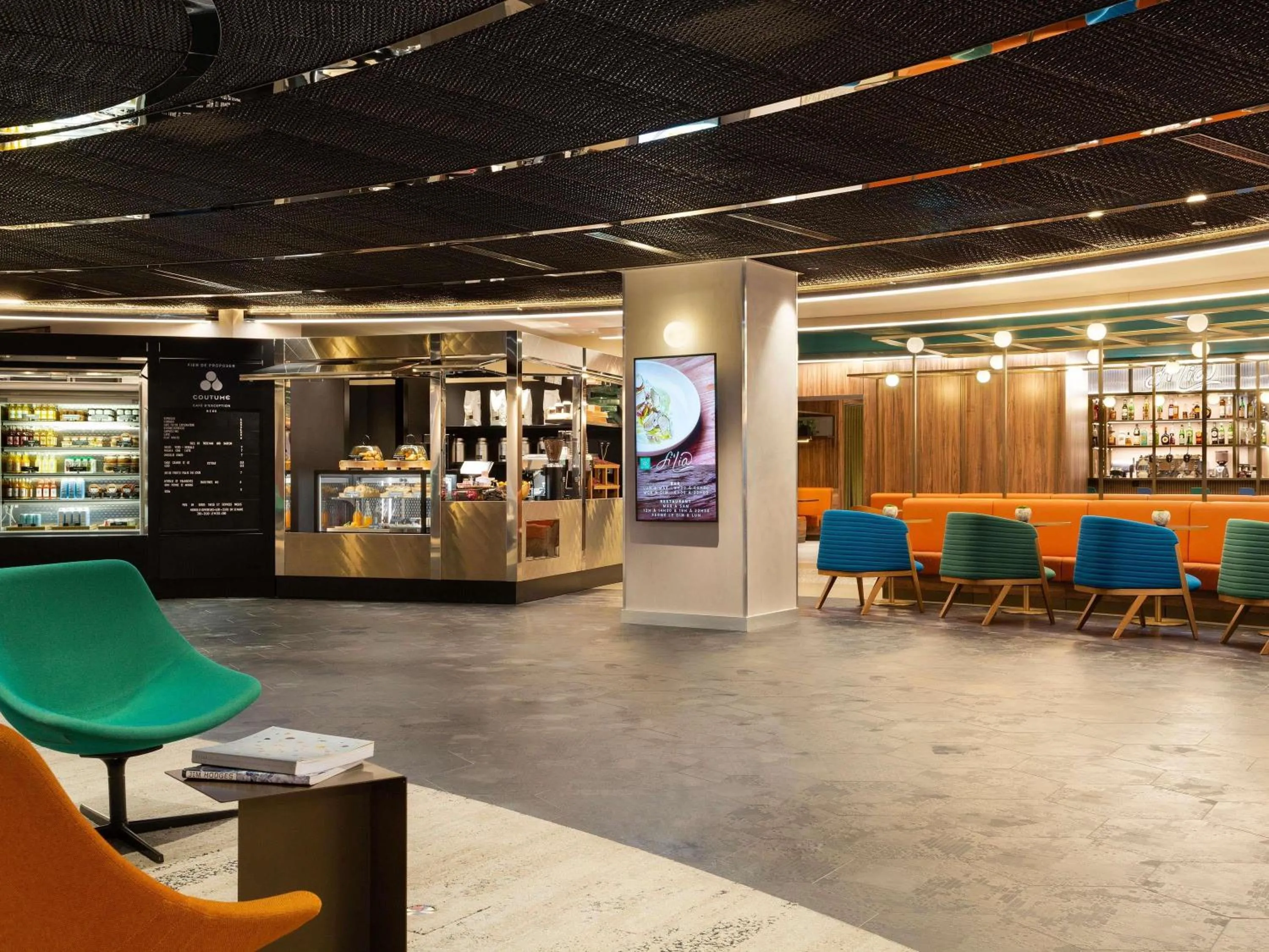 Restaurant/places to eat in Pullman Paris Montparnasse