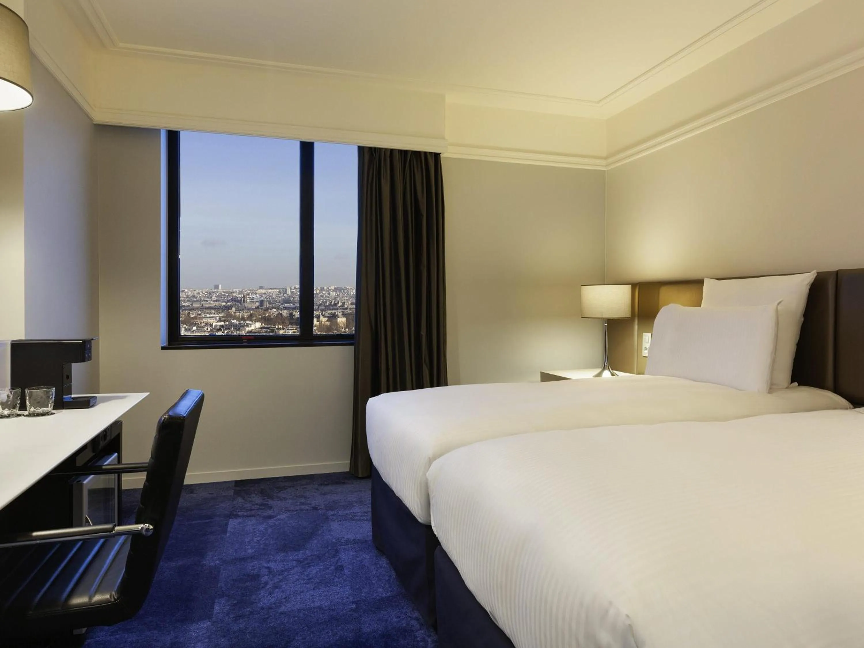 Bedroom, Bed in Pullman Paris Montparnasse