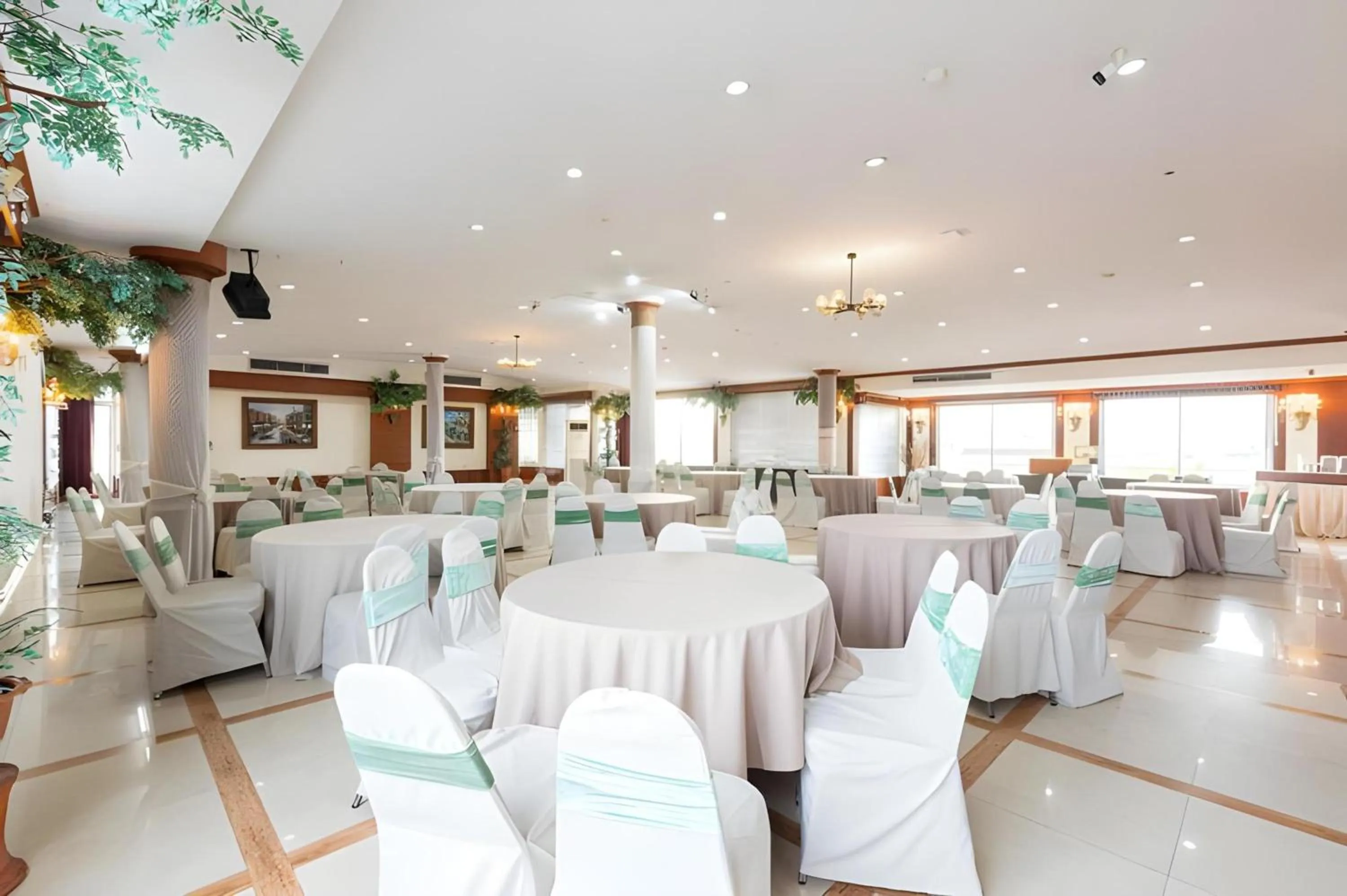 Banquet/Function facilities in Collection O Howard Square Boutique Hotel