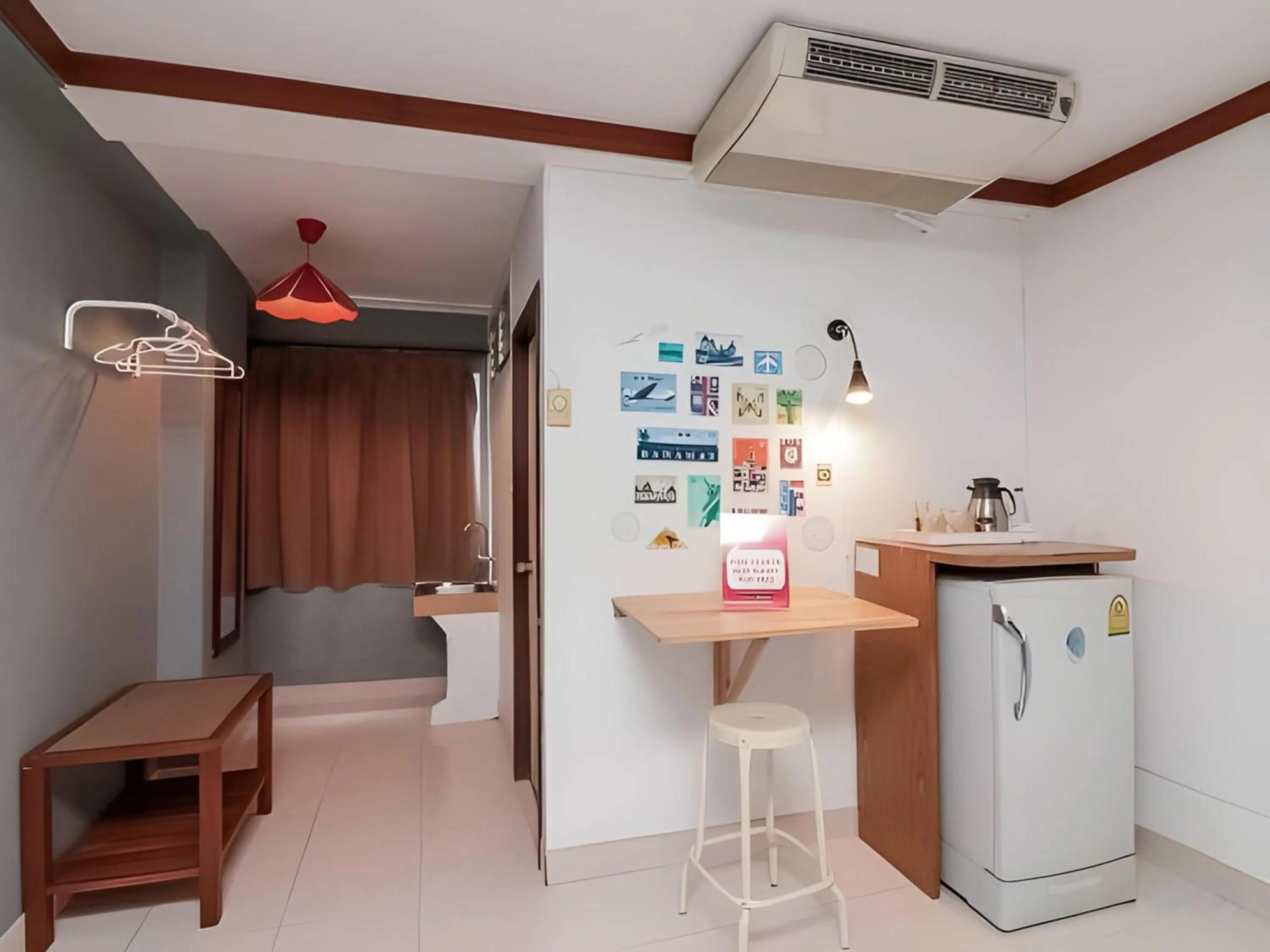 Living room in Collection O Howard Square Boutique Hotel