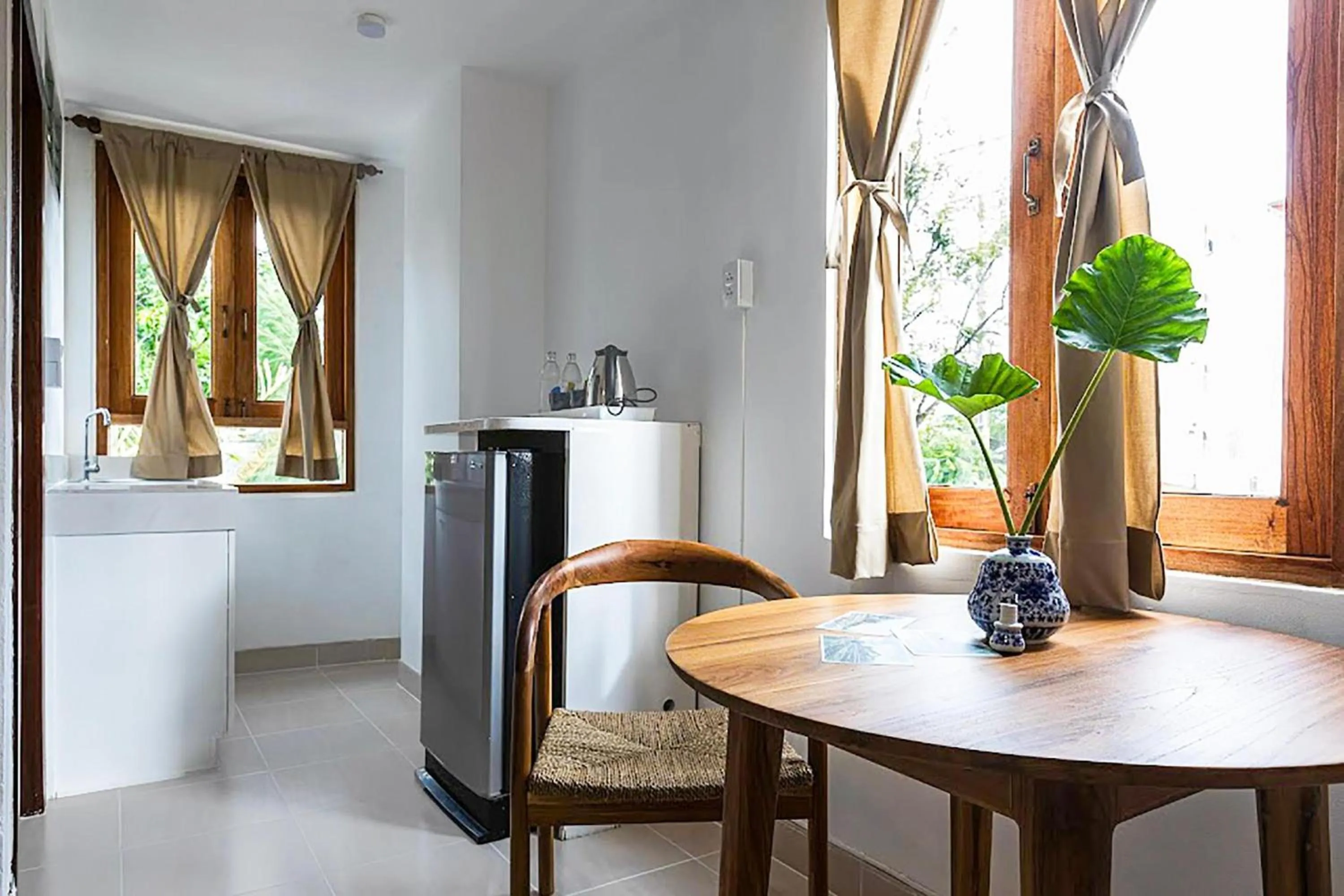 View (from property/room) in Collection O Howard Square Boutique Hotel