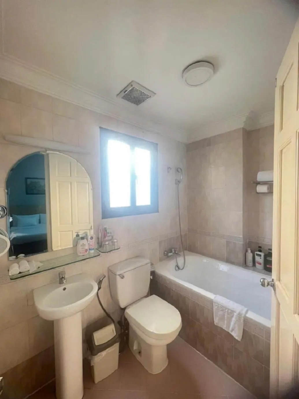 A25 Hotel - 35 Mạc Thị Bưởi