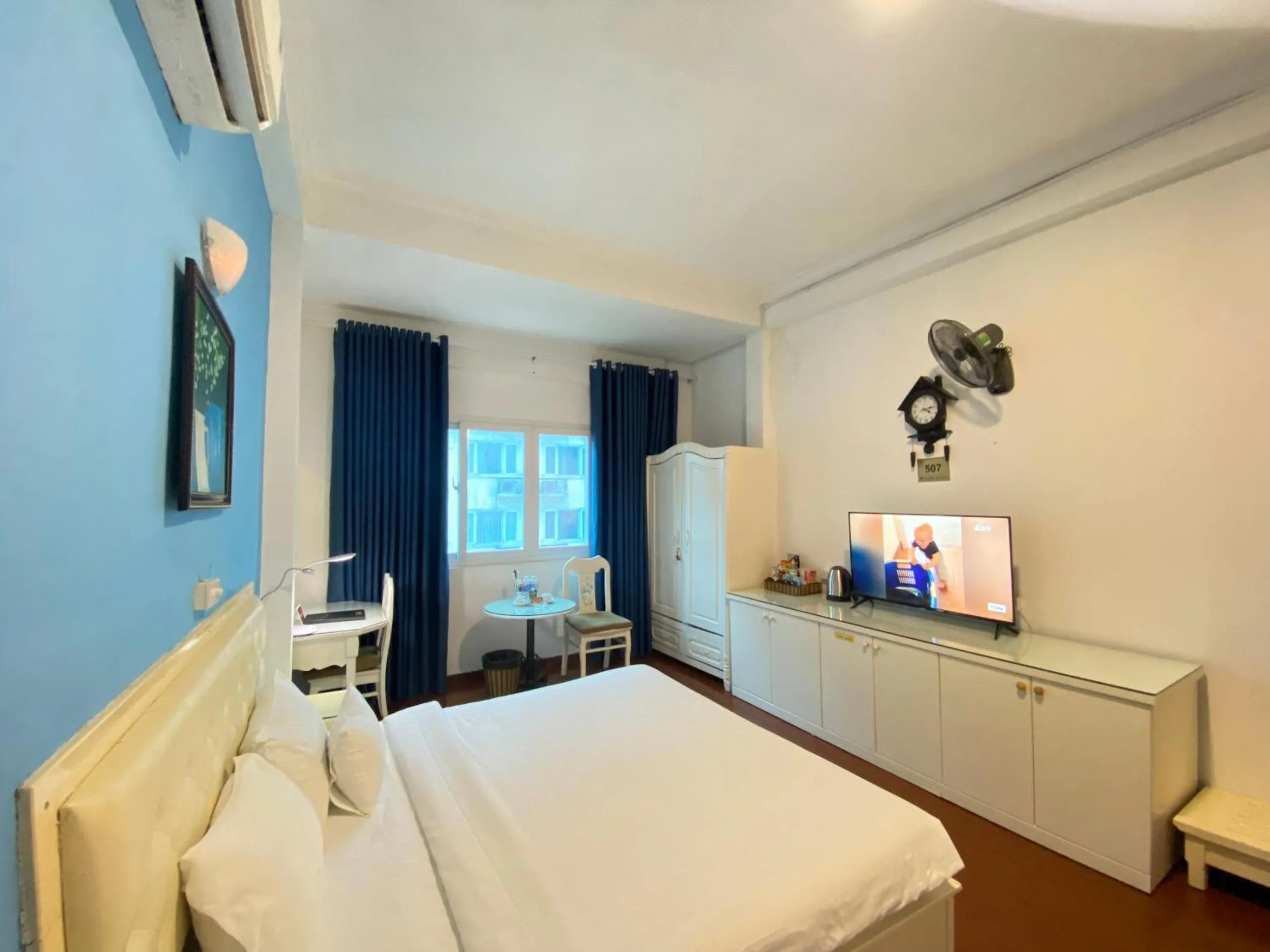 Bed in A25 Hotel - 35 Mạc Thị Bưởi