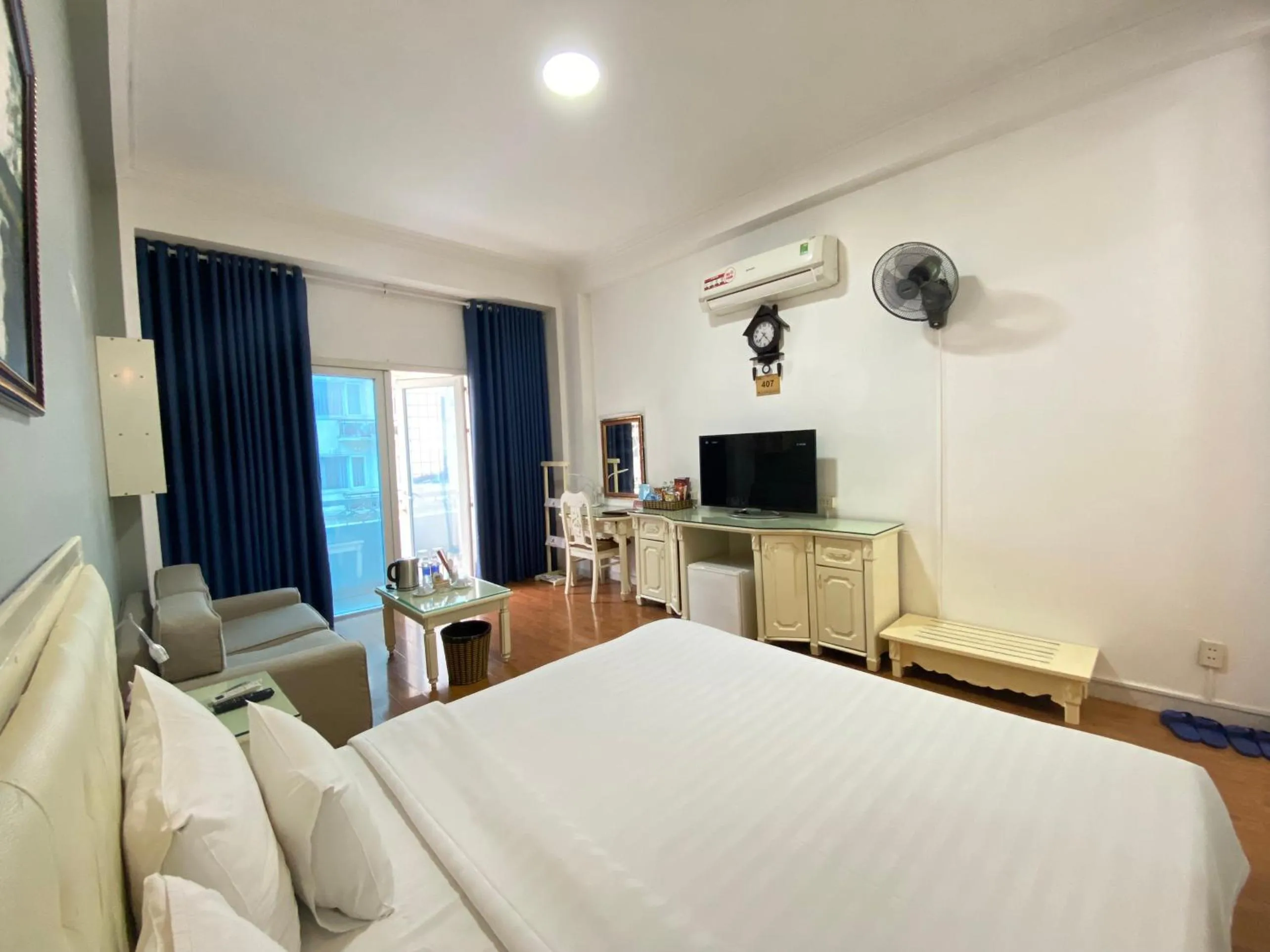 Bed in A25 Hotel - 35 Mạc Thị Bưởi