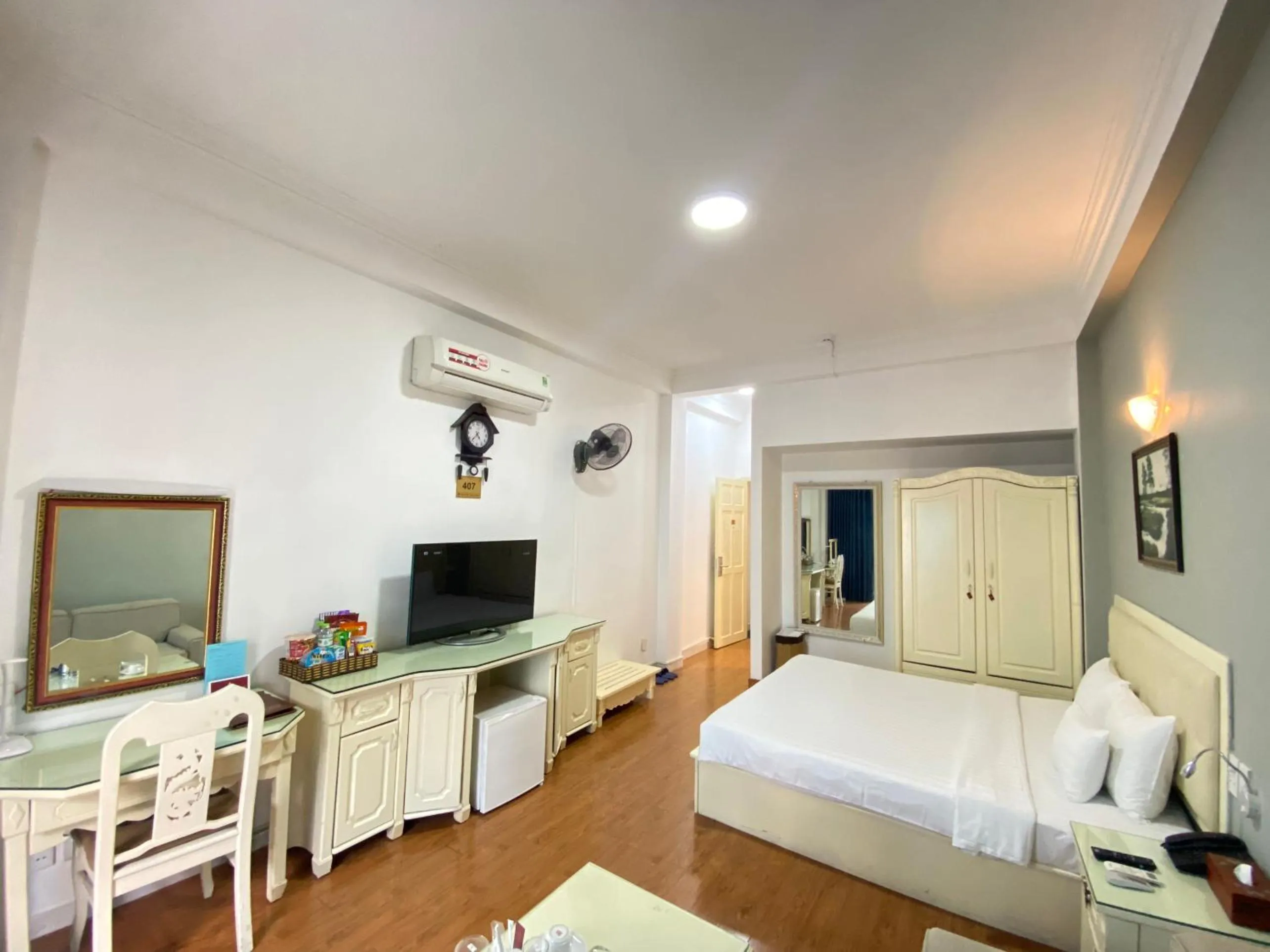 Bed in A25 Hotel - 35 Mạc Thị Bưởi