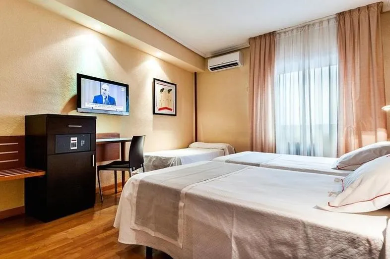 Bed in HOTEL XAUEN en pleno centro con acceso autorizado y a 100m de la Catedral