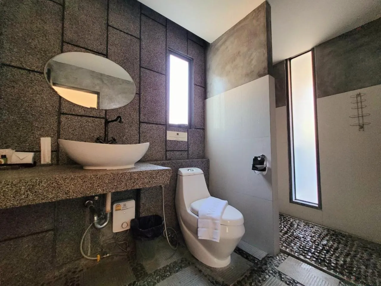 Bathroom in Surintra Boutique Resort