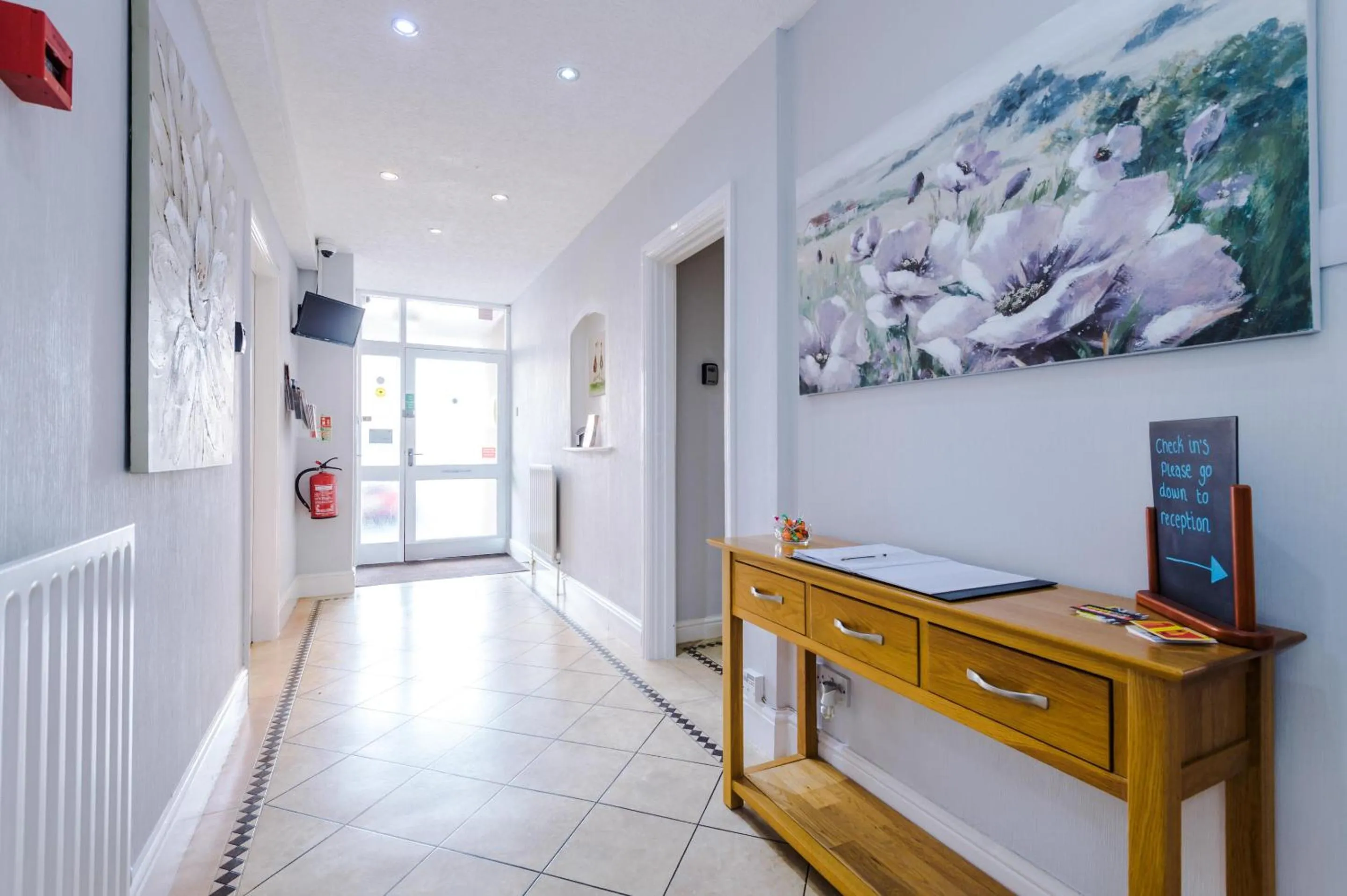 Lobby or reception in Holcombe Guest House