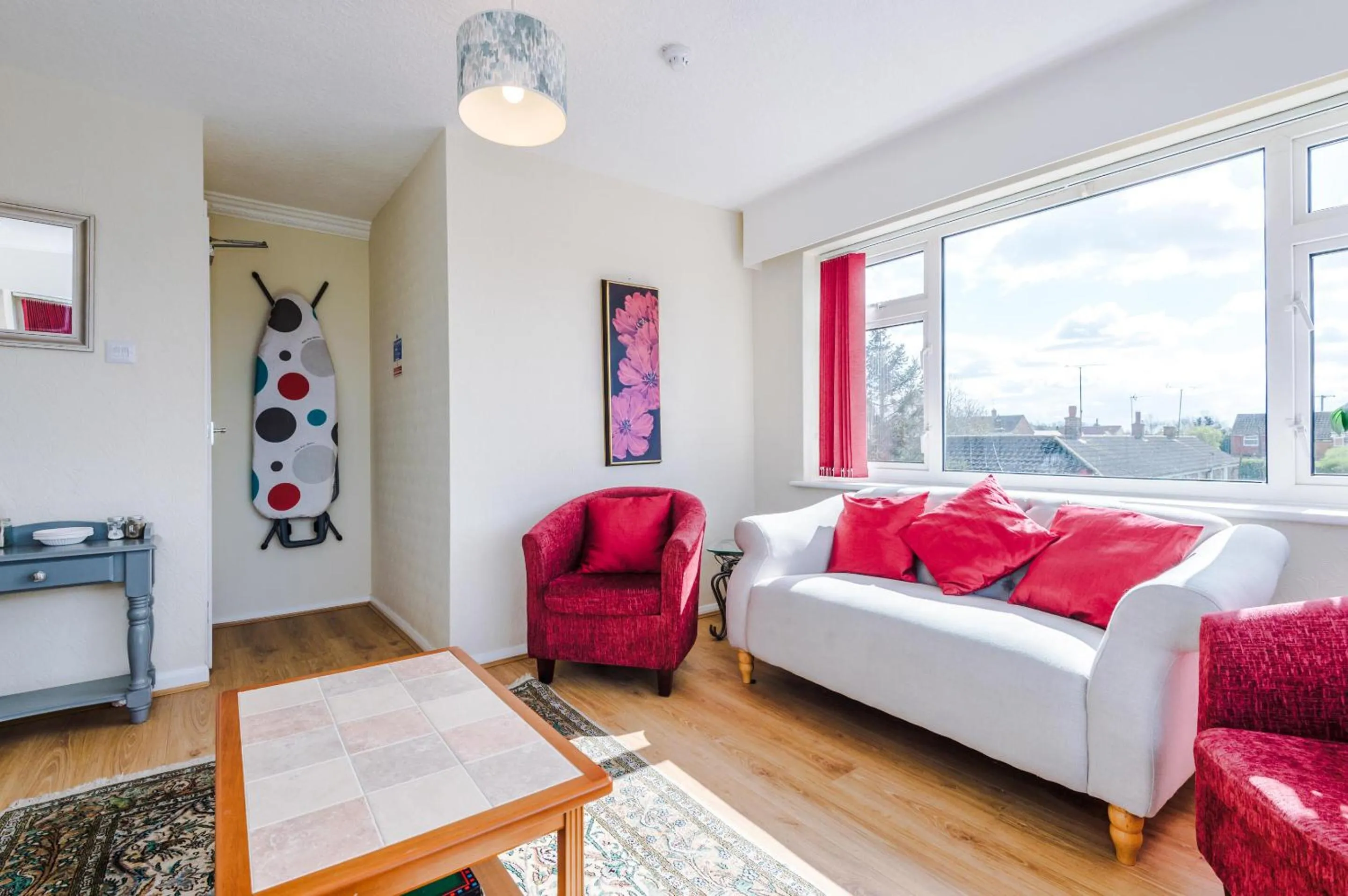 Living room in Holcombe Guest House