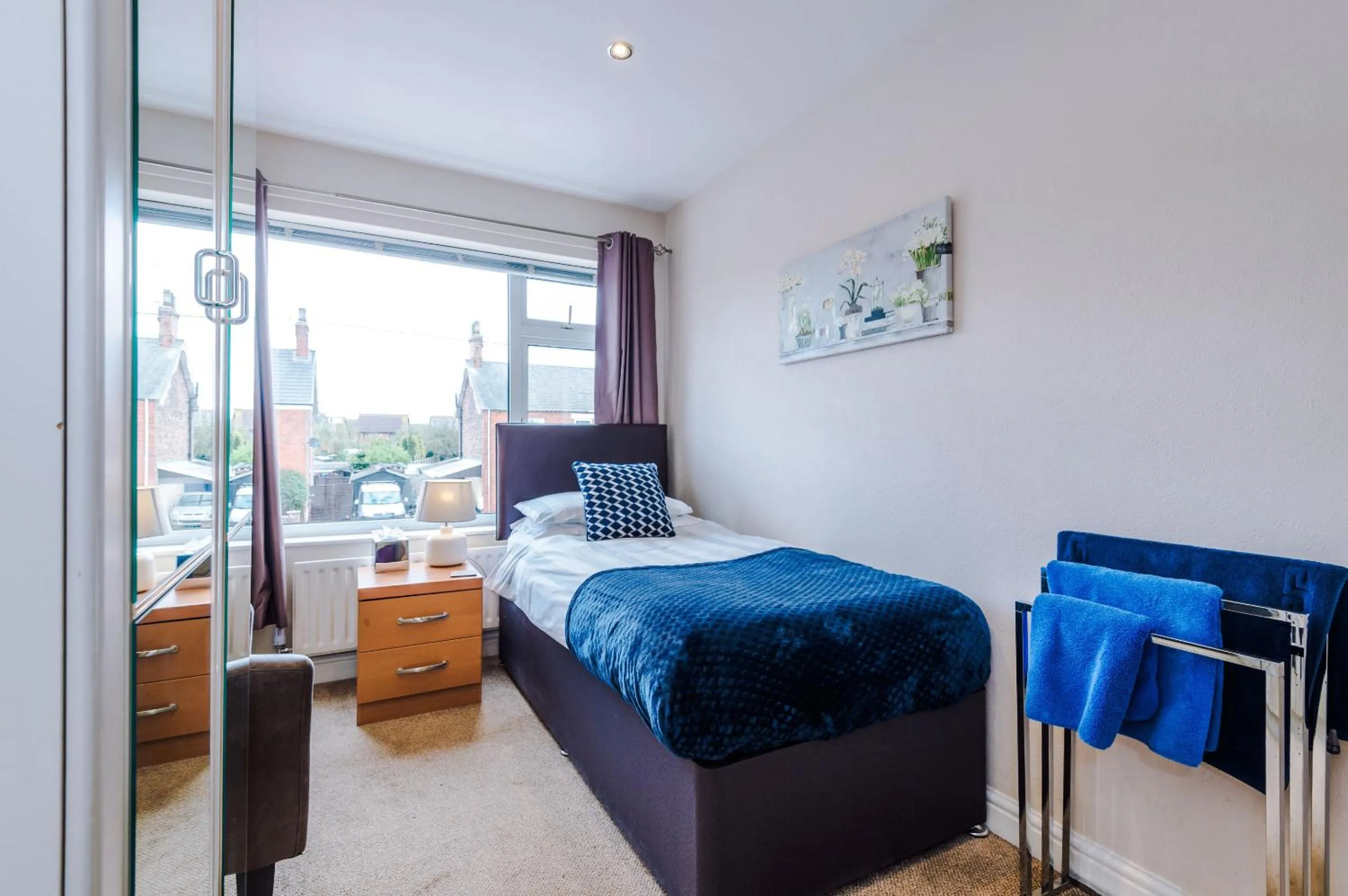 Bedroom, Bed in Holcombe Guest House