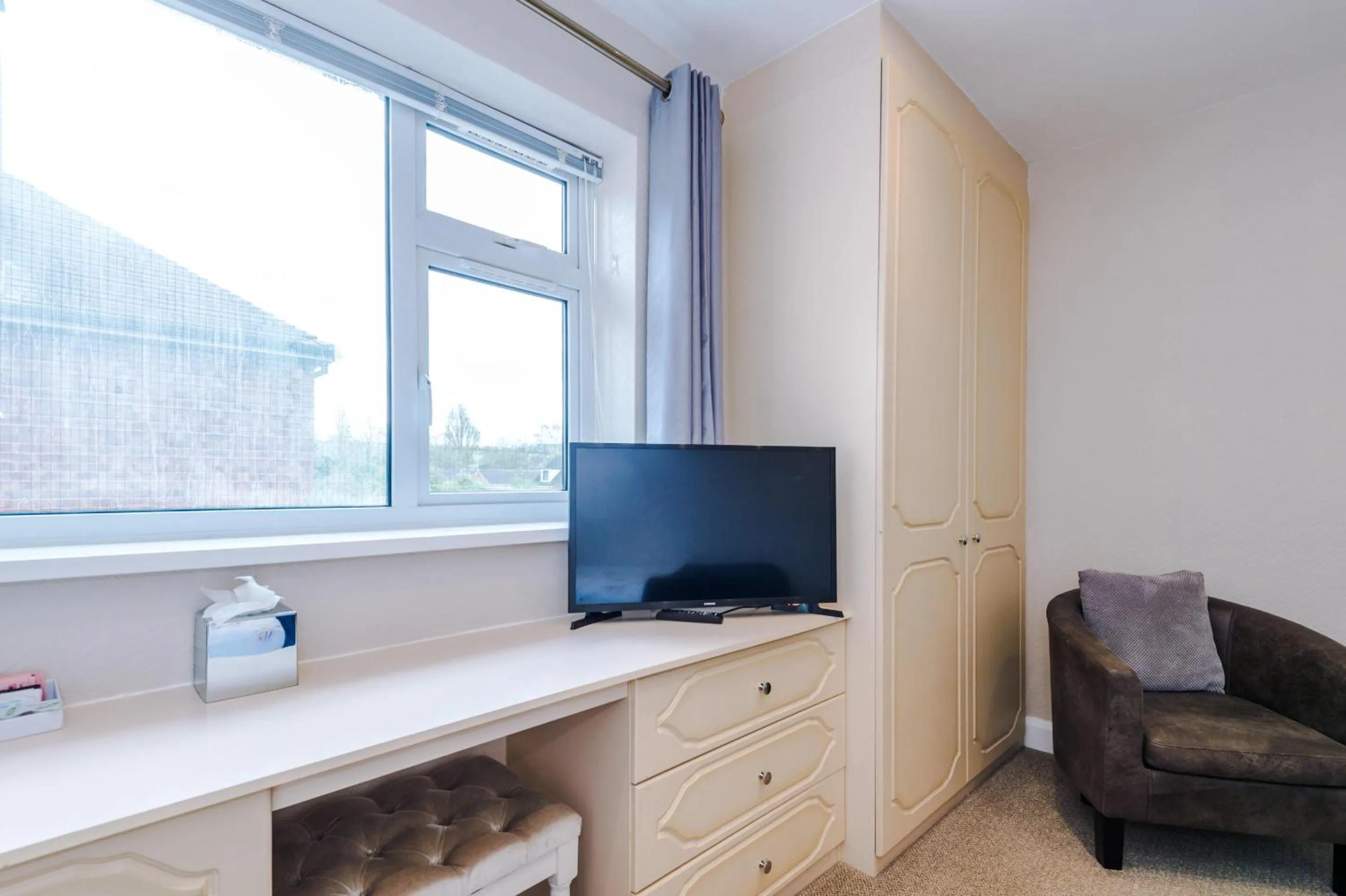 Bedroom in Holcombe Guest House