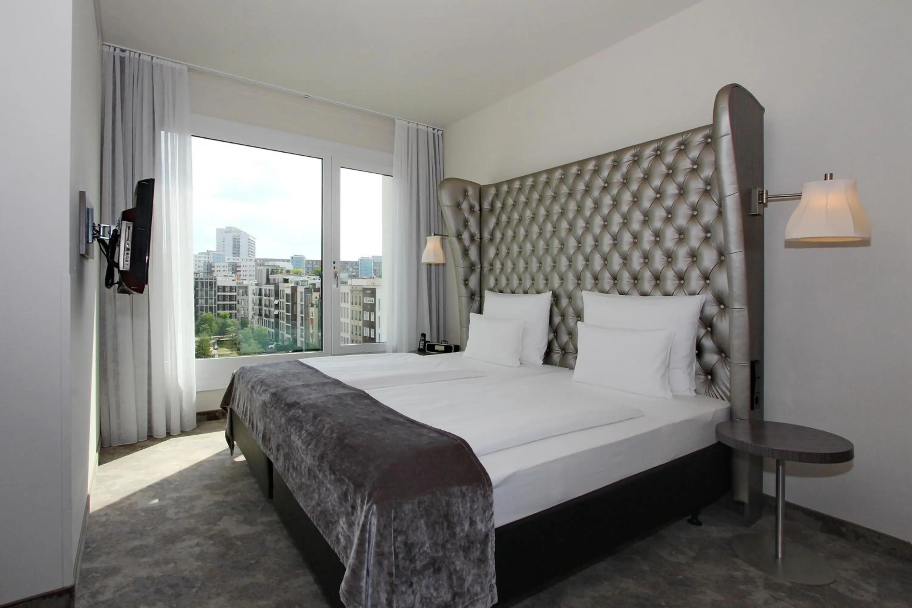 TV and multimedia, Bed in ARCOTEL John F Berlin