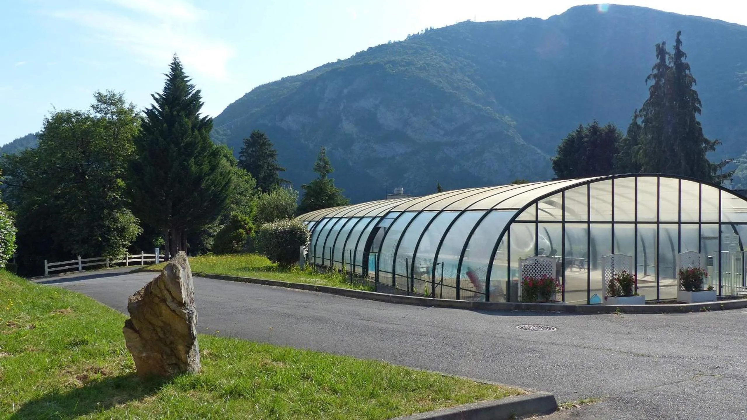 Swimming pool in Résidence Les Marquises