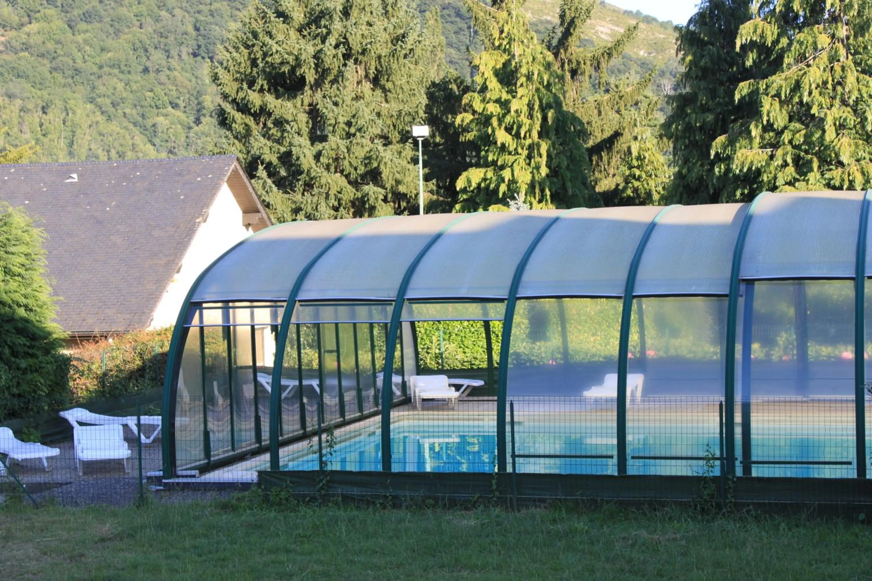 Swimming pool in Résidence Les Marquises