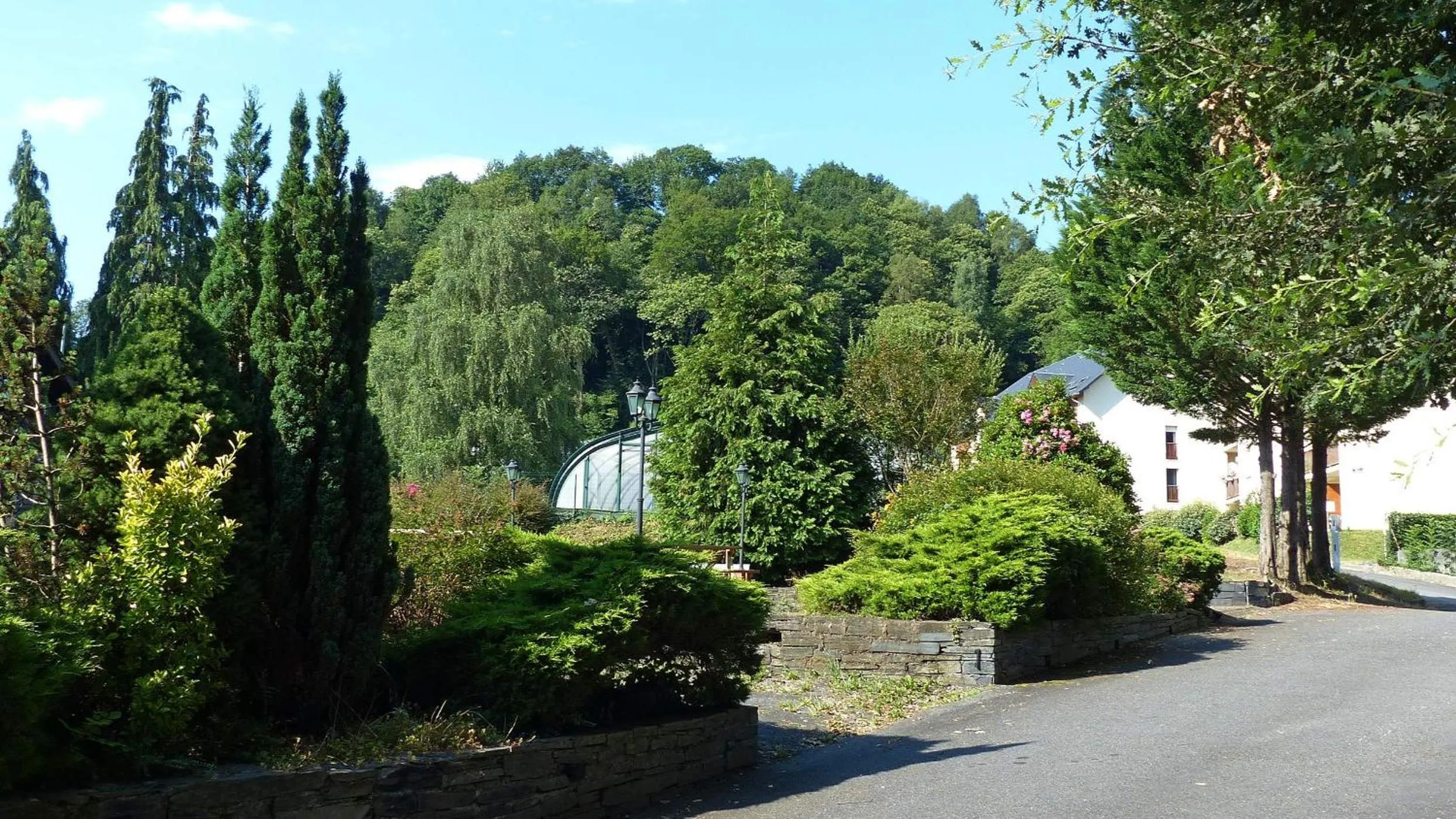 Swimming pool in Résidence Les Marquises