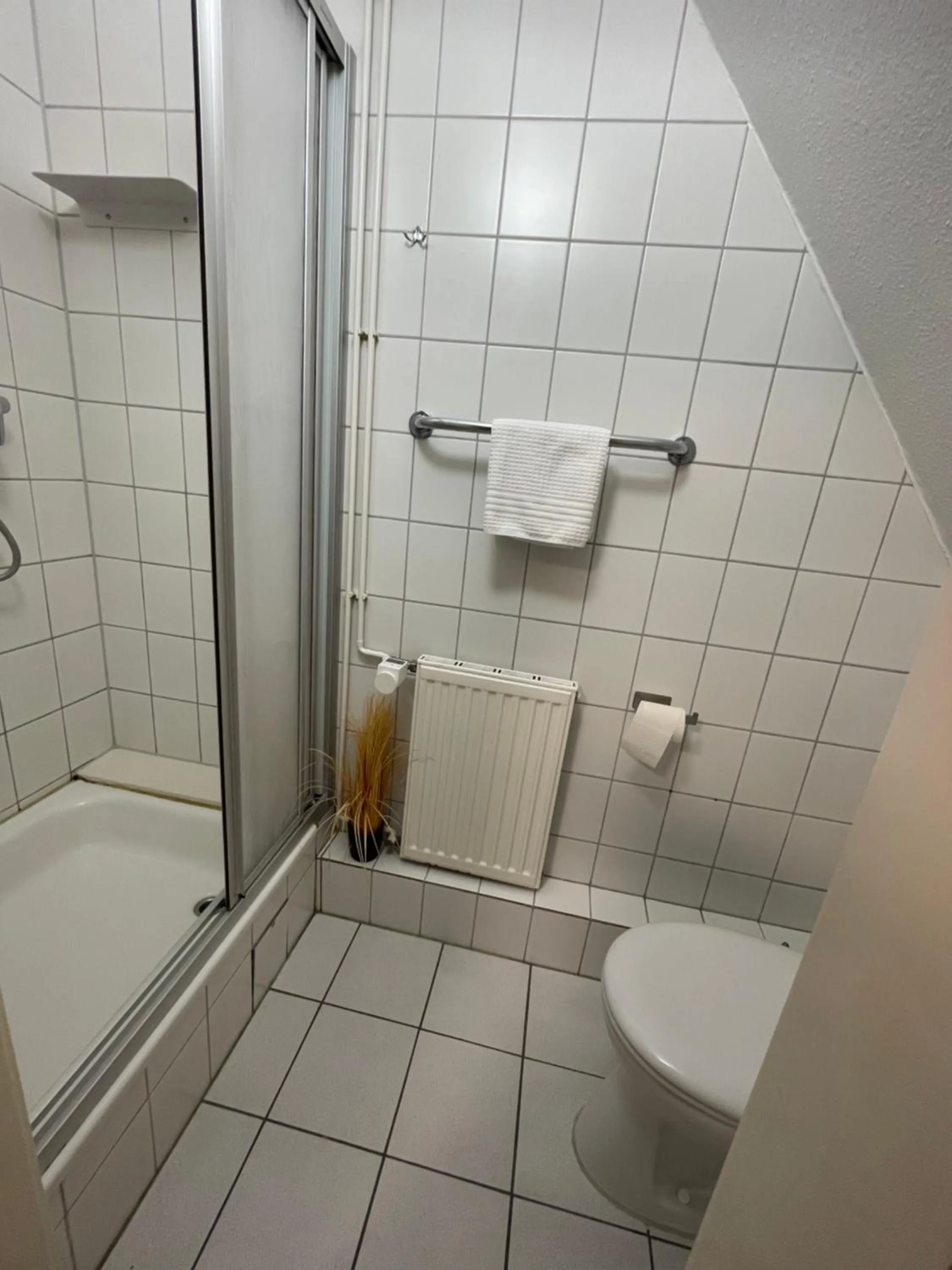 Bathroom in Schollers Restaurant & Hotel