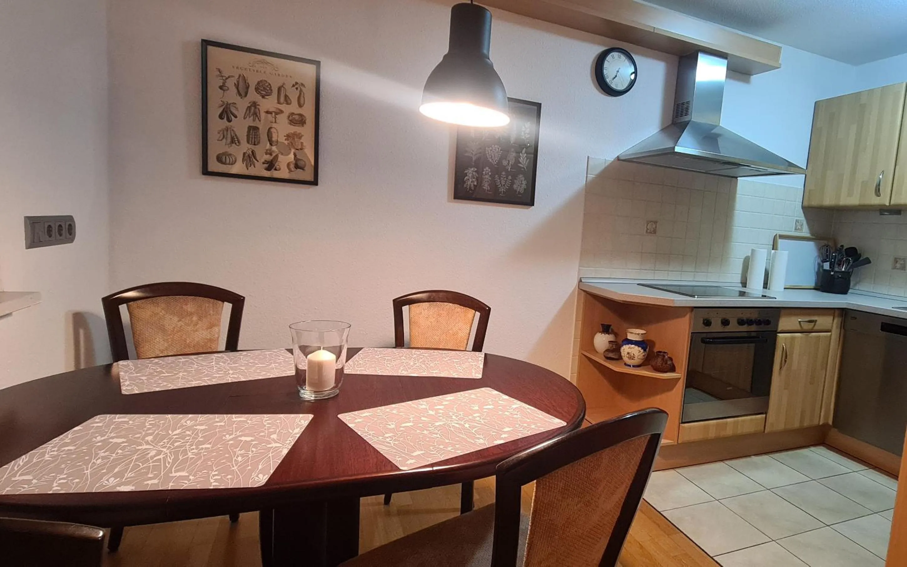 Kitchen or kitchenette in Schollers Restaurant & Hotel