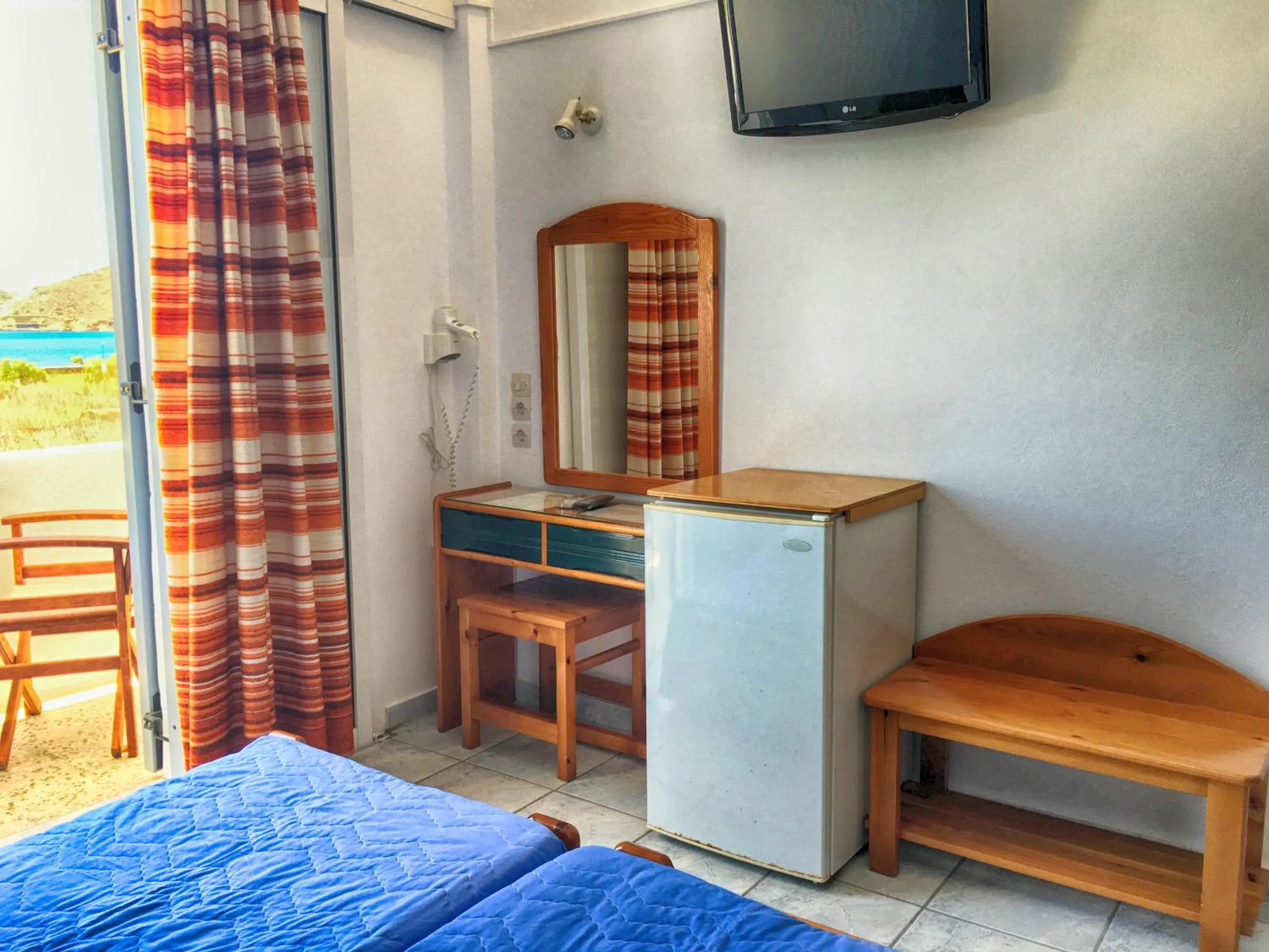 TV and multimedia, Bed in Hotel Helena