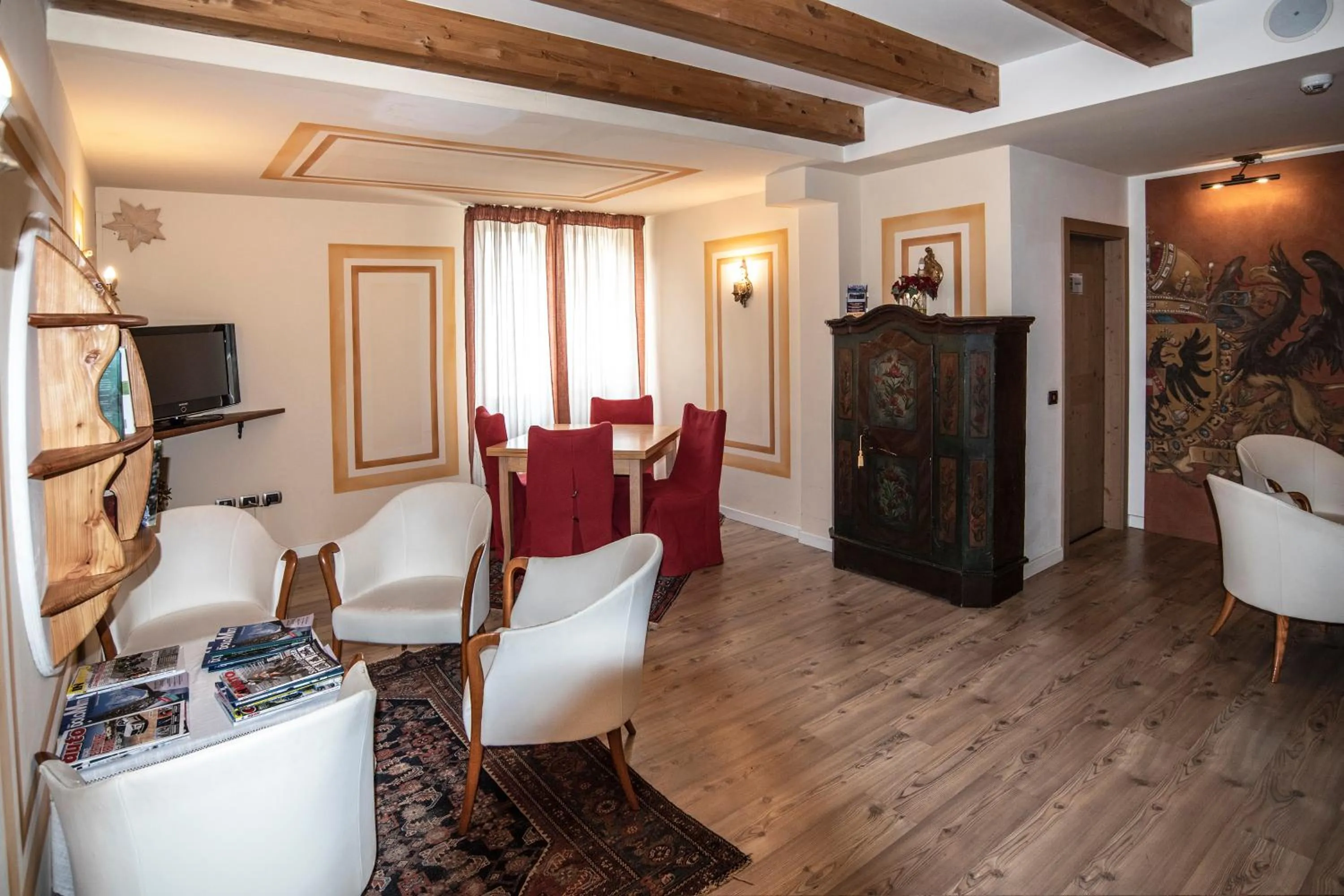 Communal lounge/ TV room in Hotel Resort Al Sole