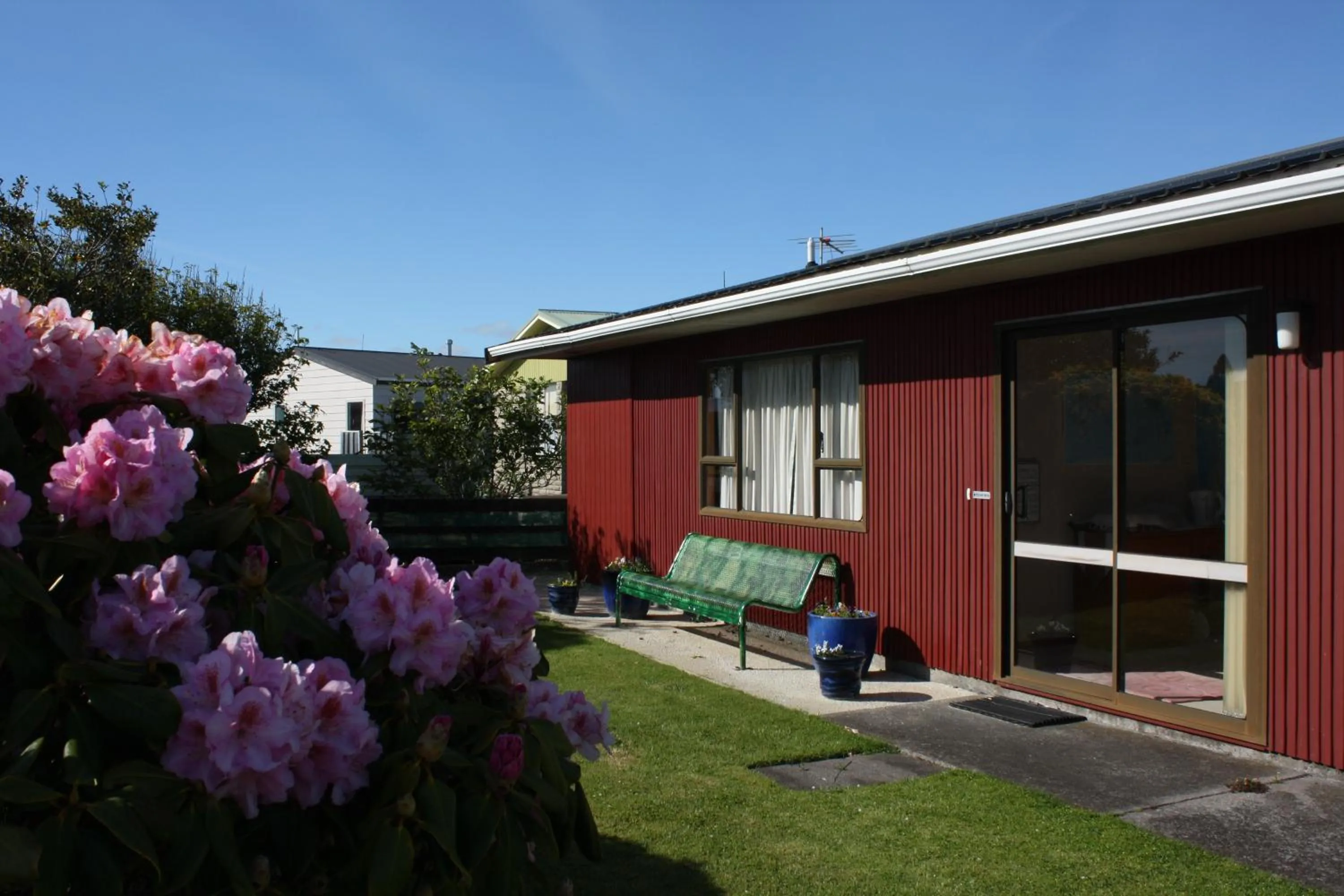 Property building in Jenny's Bed & Breakfast
