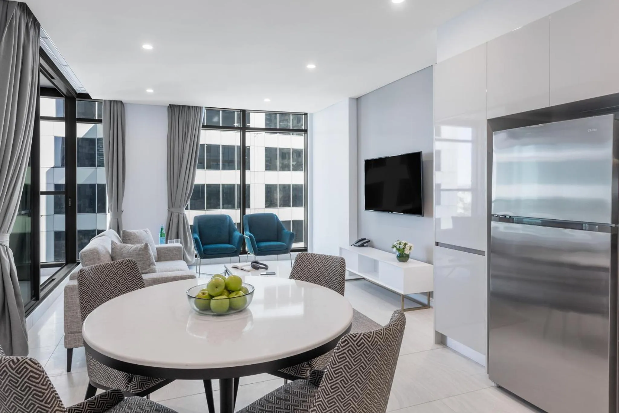 Living room in Meriton Suites Sussex Street, Sydney