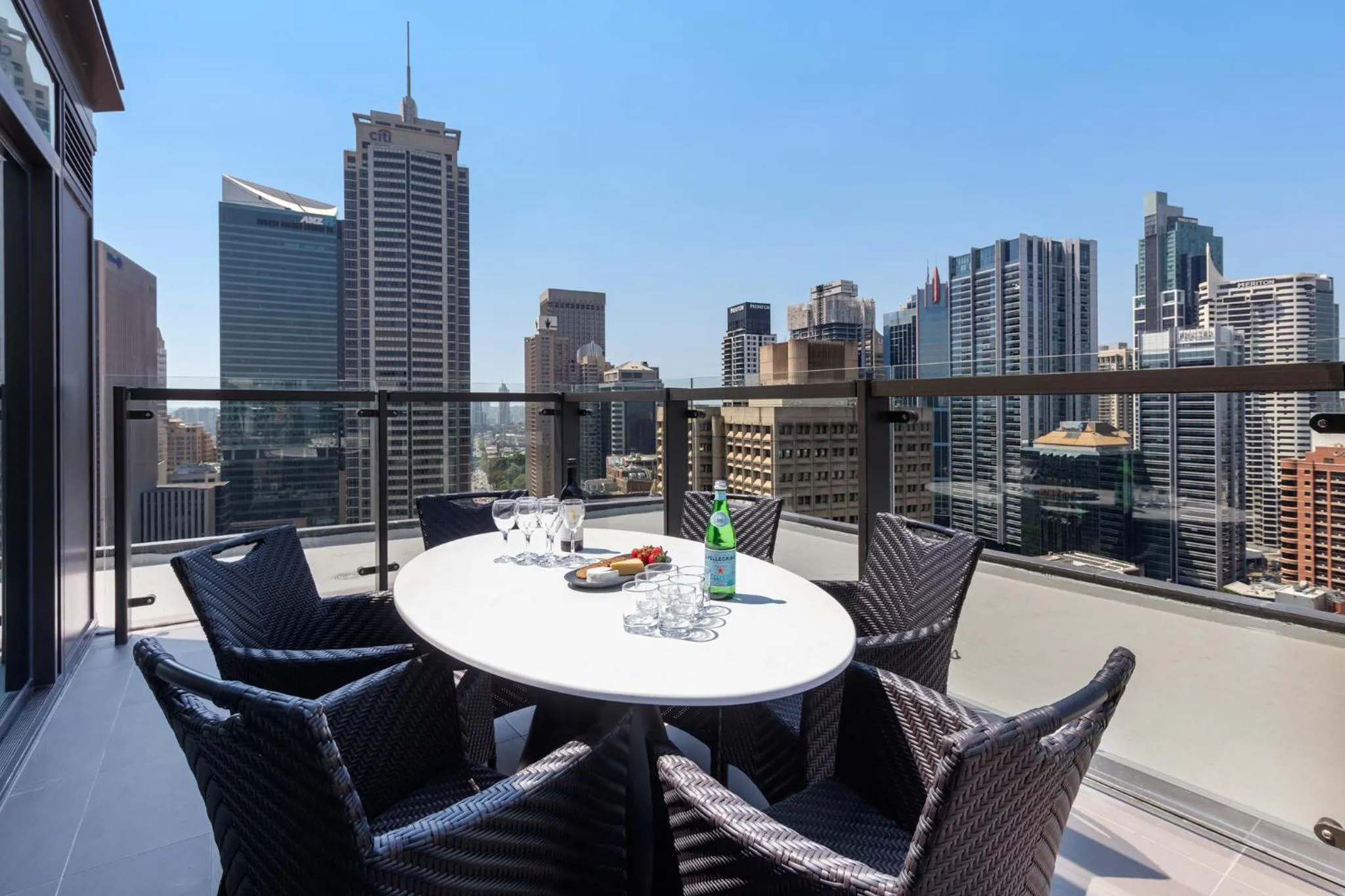 Balcony/Terrace in Meriton Suites Sussex Street, Sydney