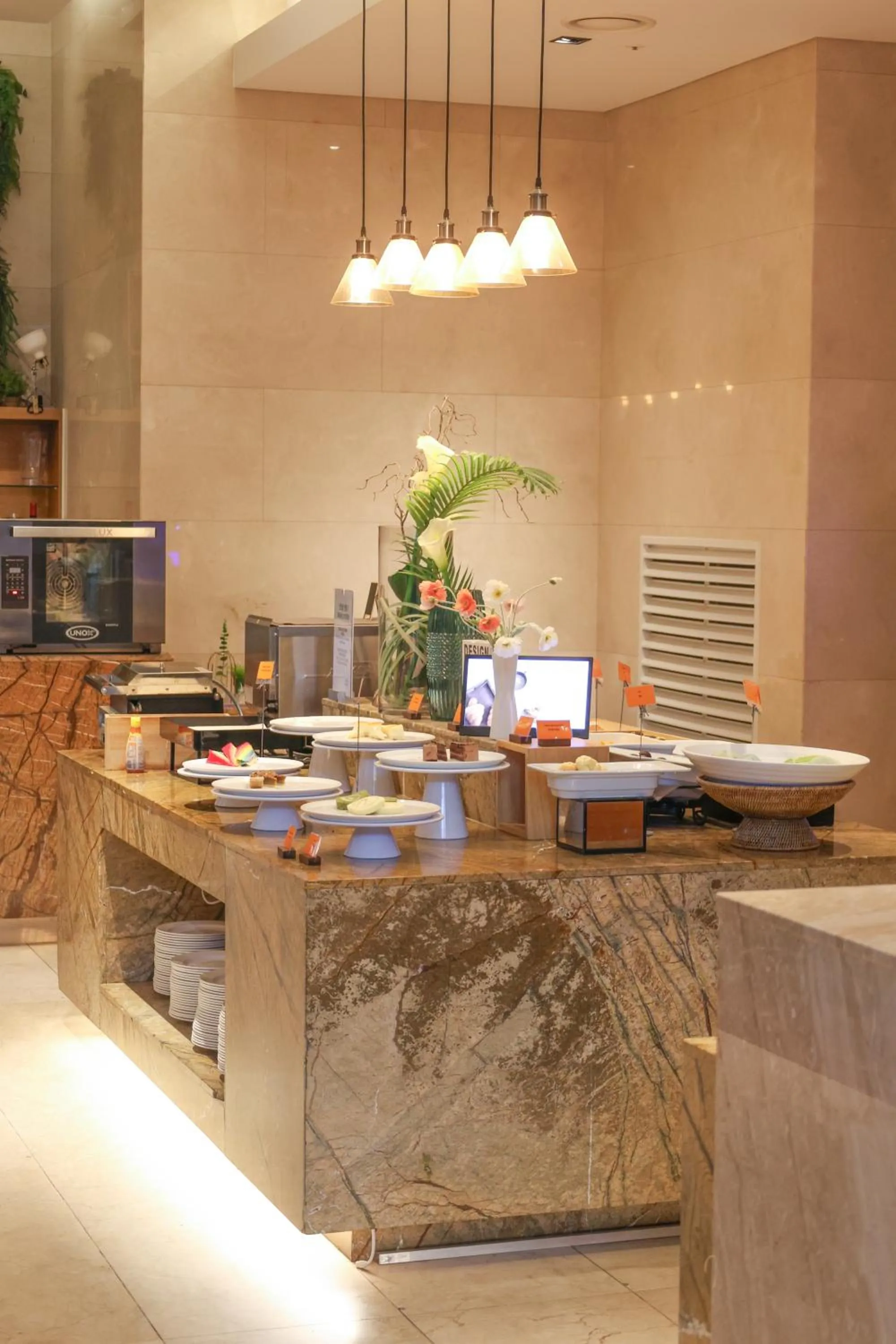 Breakfast in Hotel Skypark Central Seoul Pangyo