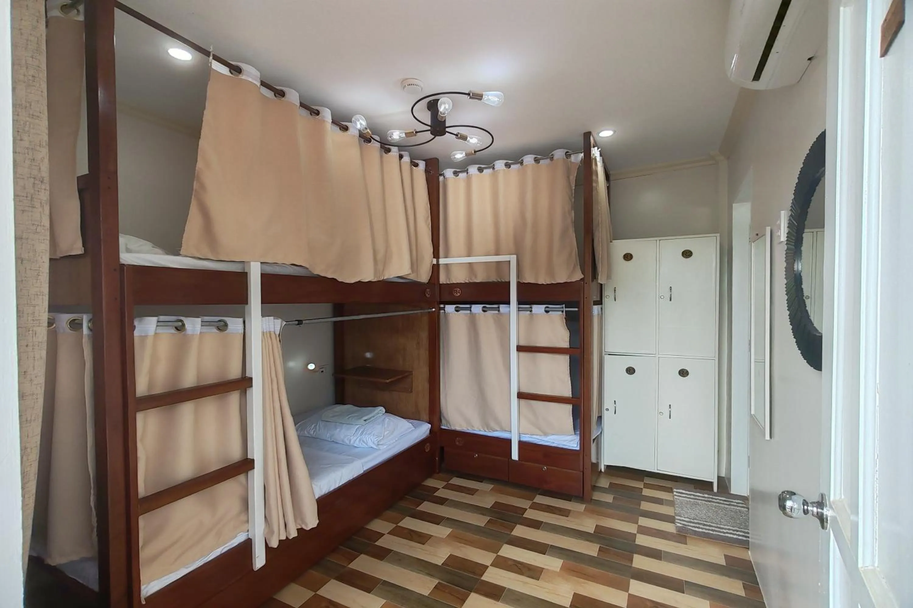 Bedroom, Bed in Intoy's Place Panglao near Beach