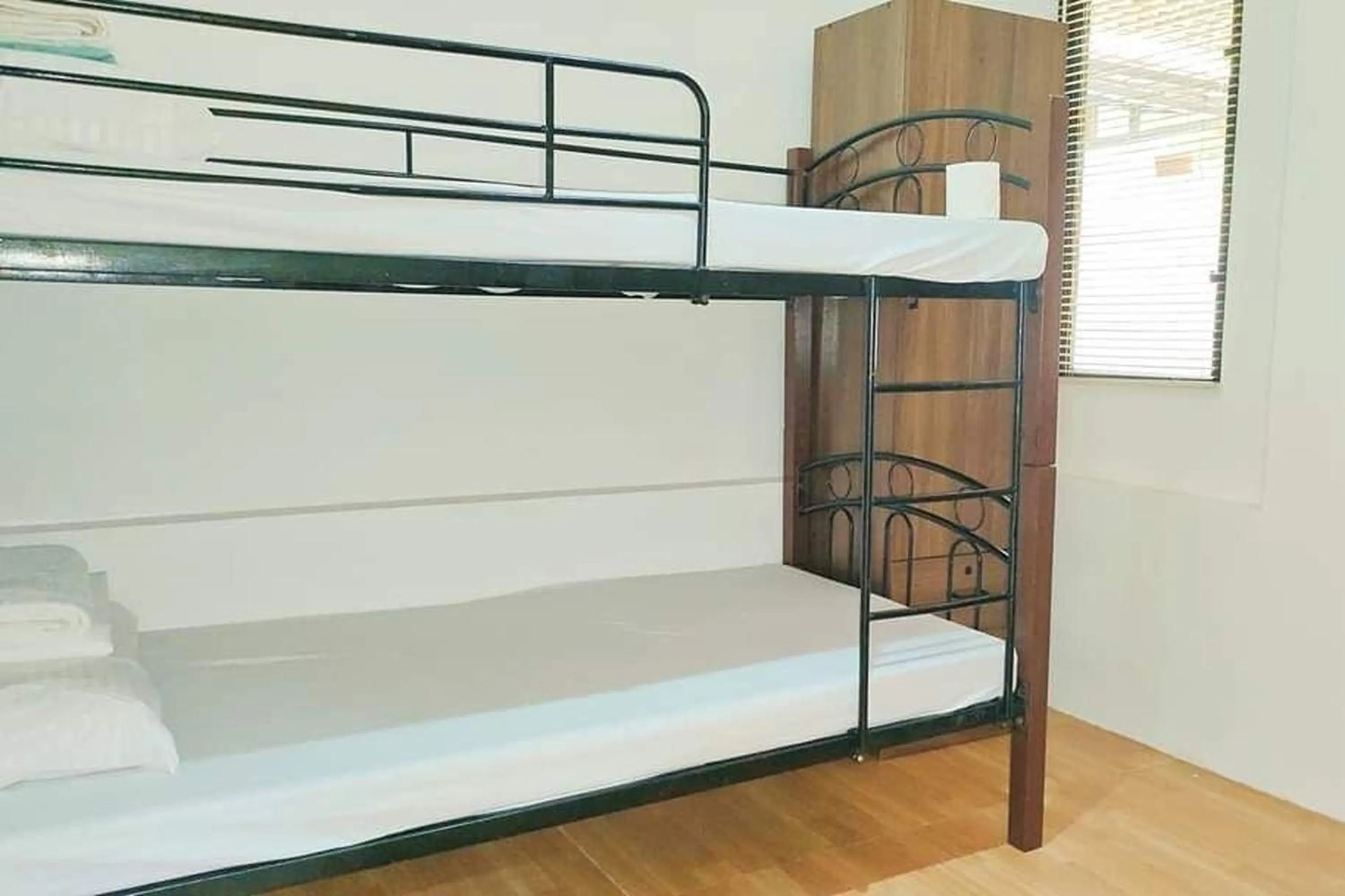 Bedroom, Bed in Intoy's Place Panglao near Beach