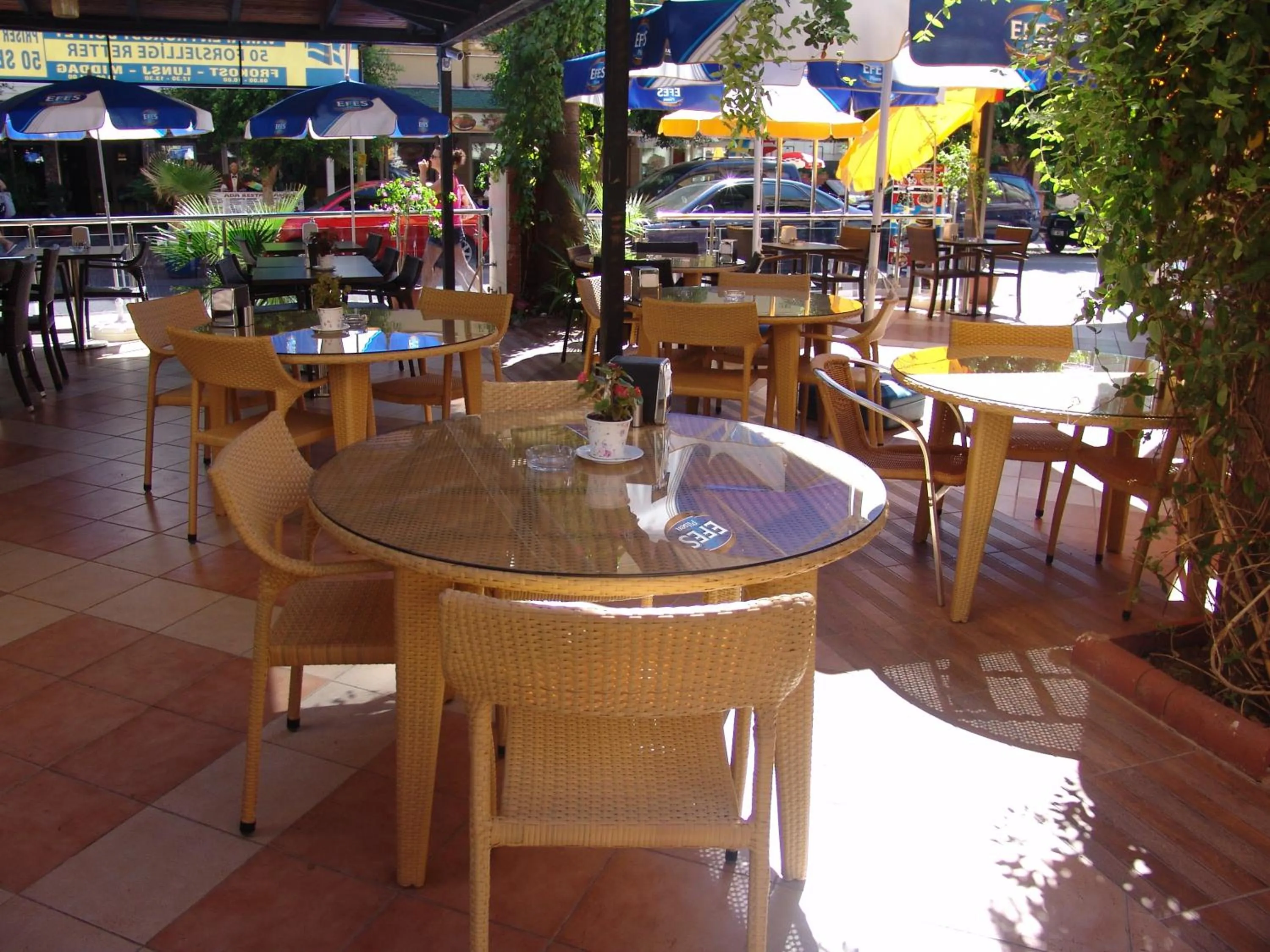 Dining area in Kleopatra Ikiz Hotel