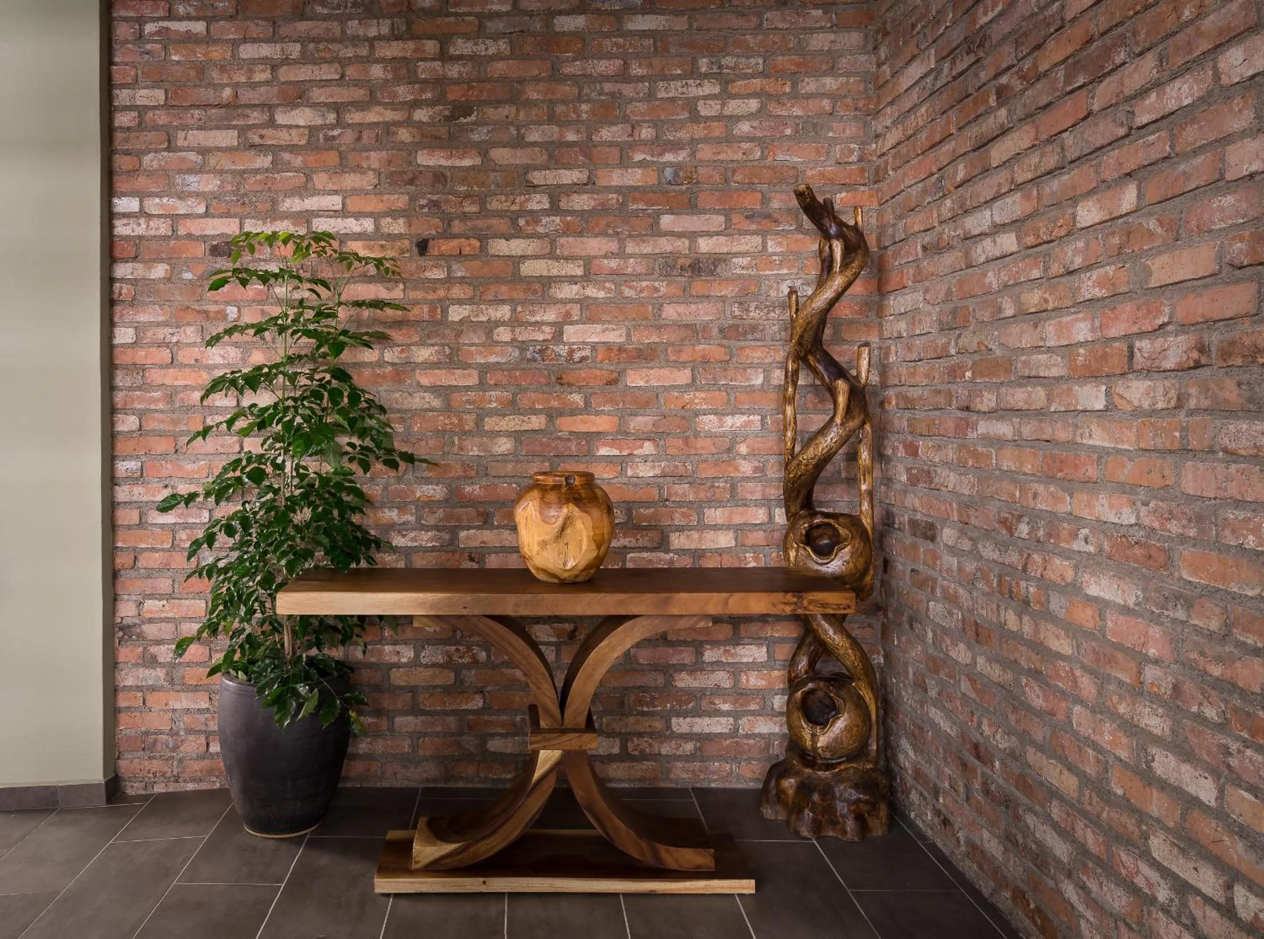 Decorative detail in Treasures Hotel and Suites