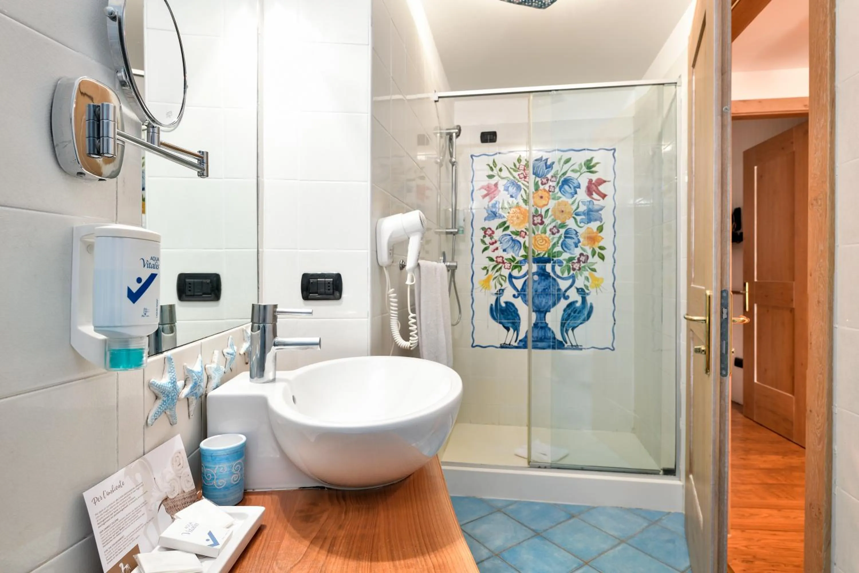 Bathroom in Hotel Resort & Spa Baia Caddinas