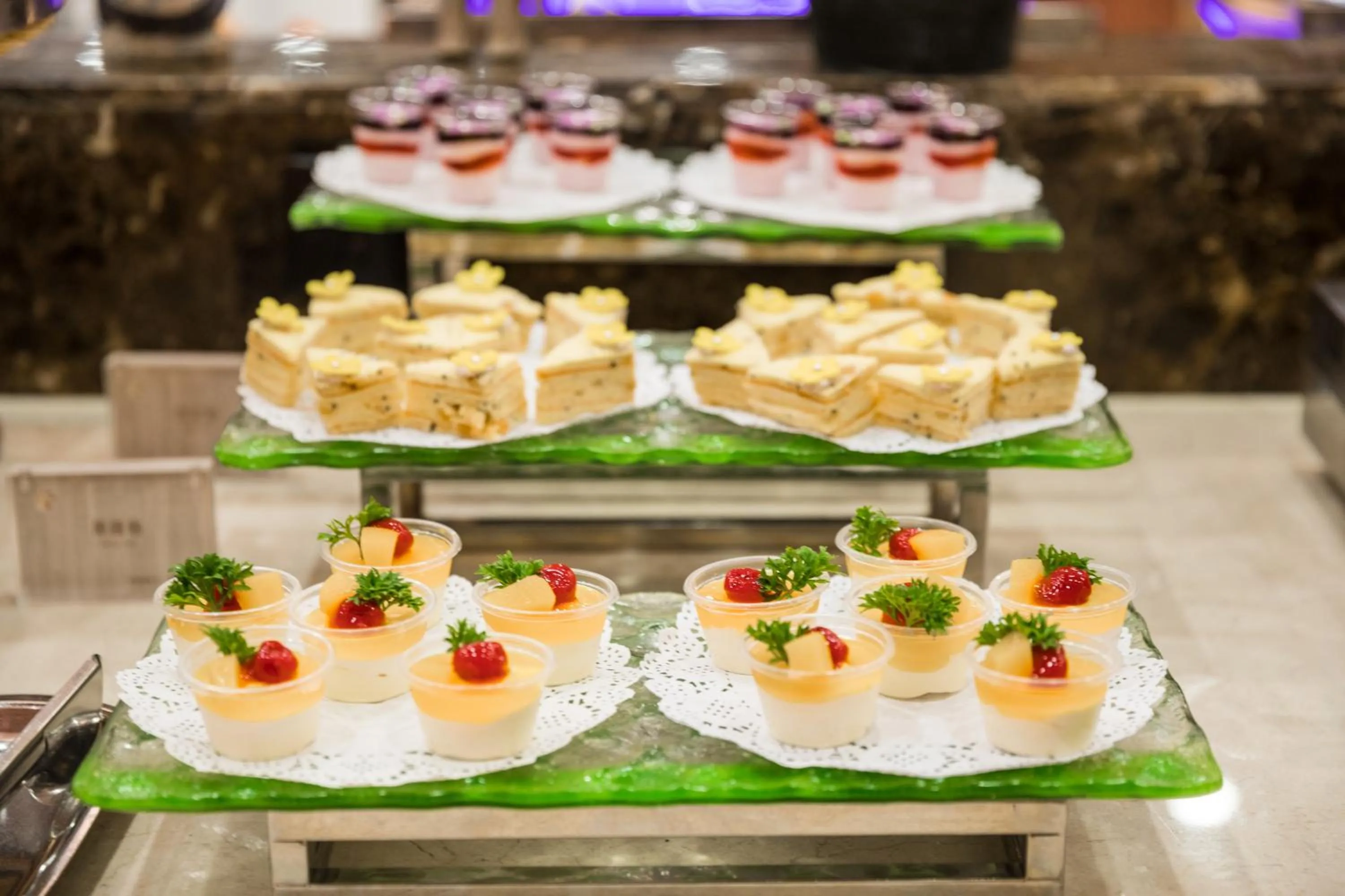 Buffet breakfast in Metropolo Jinjiang Xuzhou Railway Station Suning Plaza Chudu