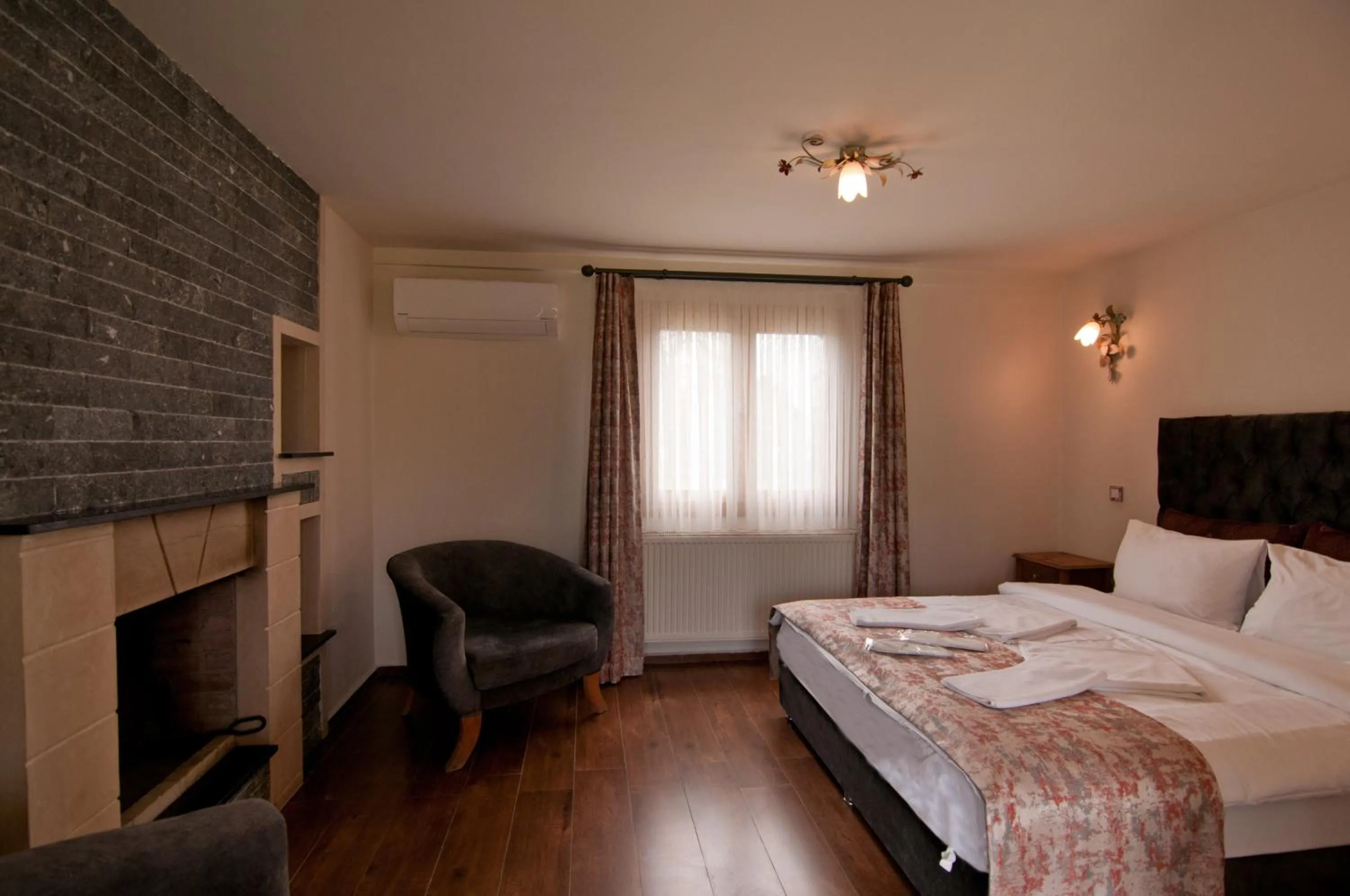 Photo of the whole room in Agva Gizemli Nehir Hotel