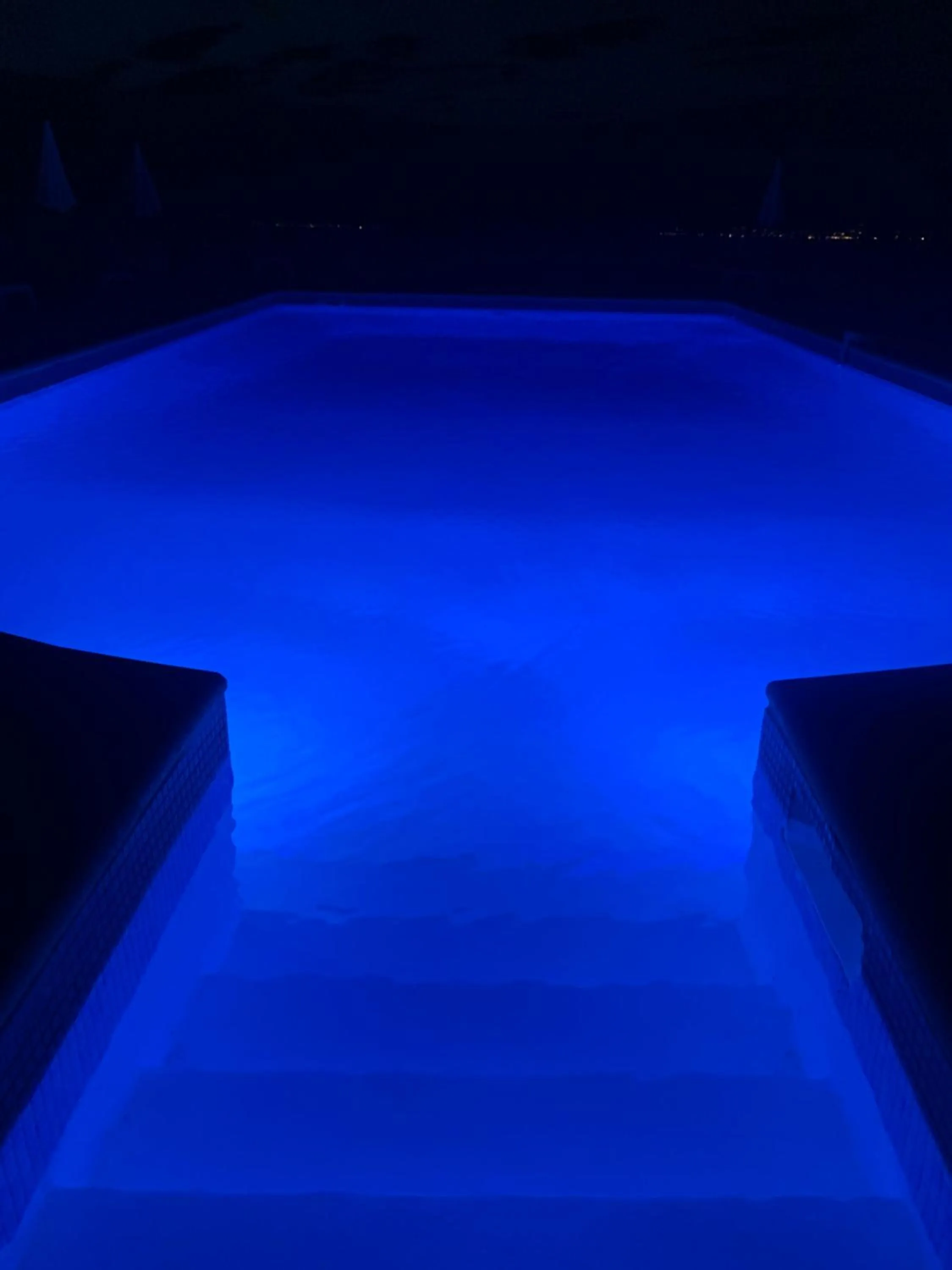 Swimming pool in Hotel Celine