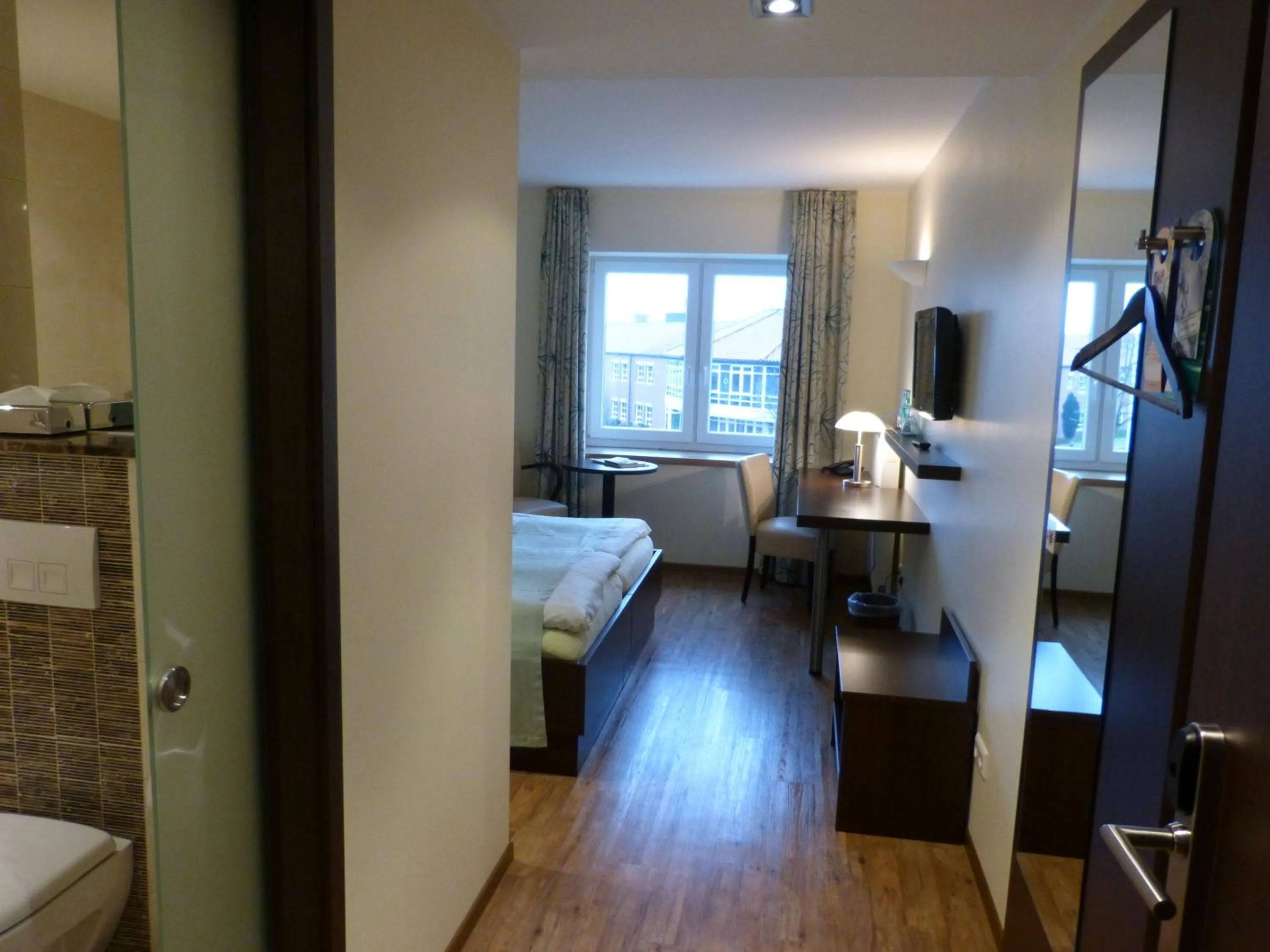 Photo of the whole room, Bed in Hotel Evering