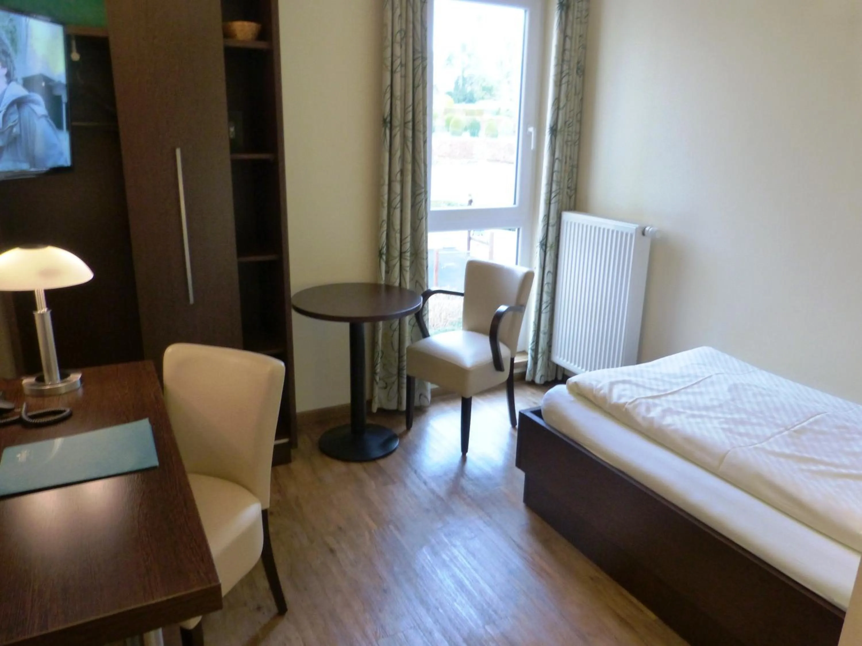 Photo of the whole room, Bed in Hotel Evering