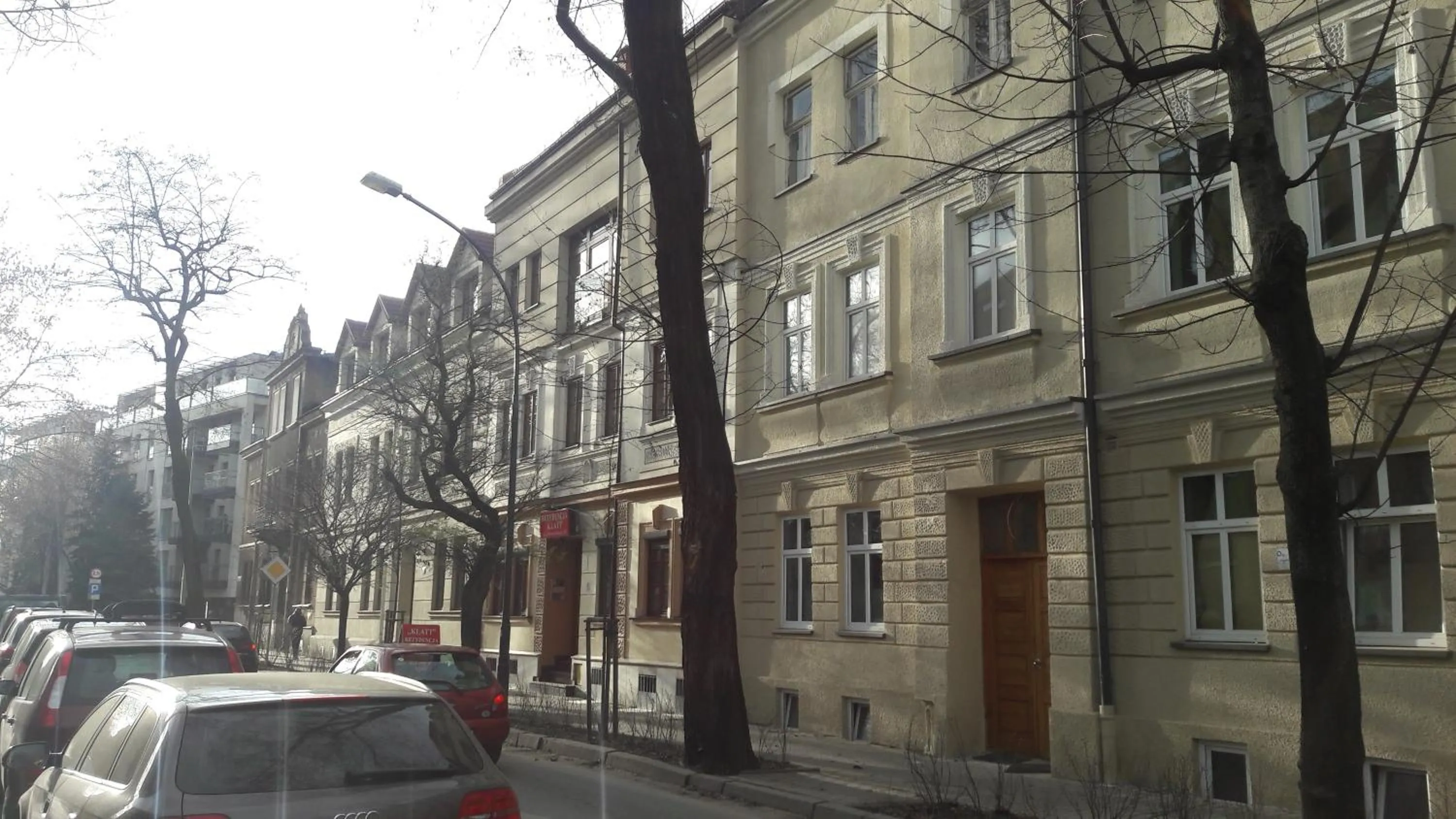 Property building in Jacuzzi Apartment Red
