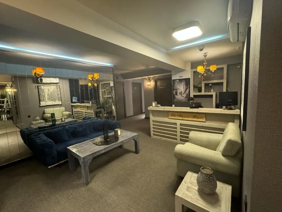 Bed in The Phoenix Boutique Hotel