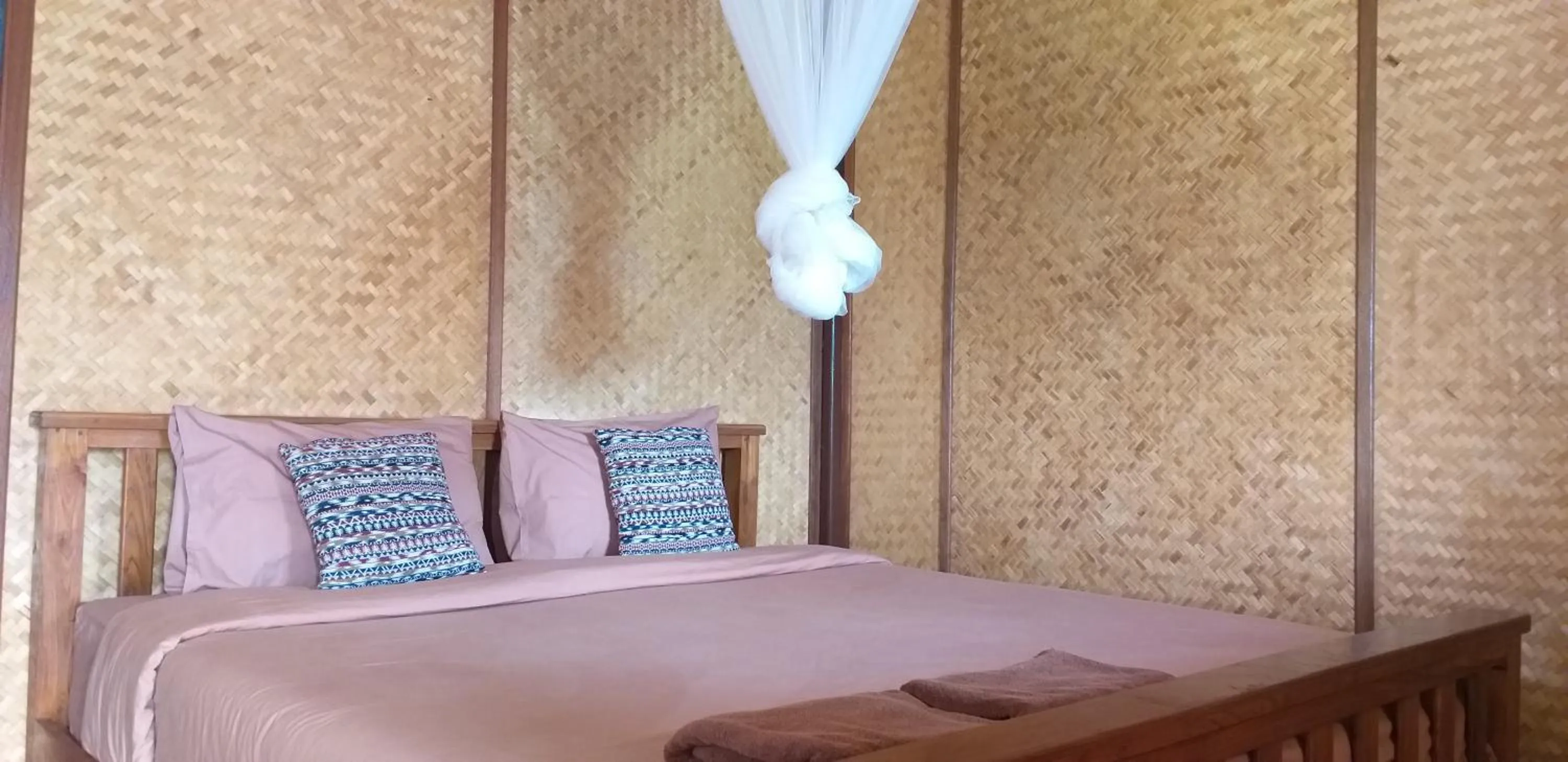 Bed in Pai Smilehouse