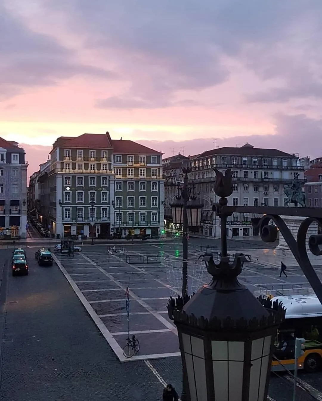 City view in Pensao Praca Da Figueira