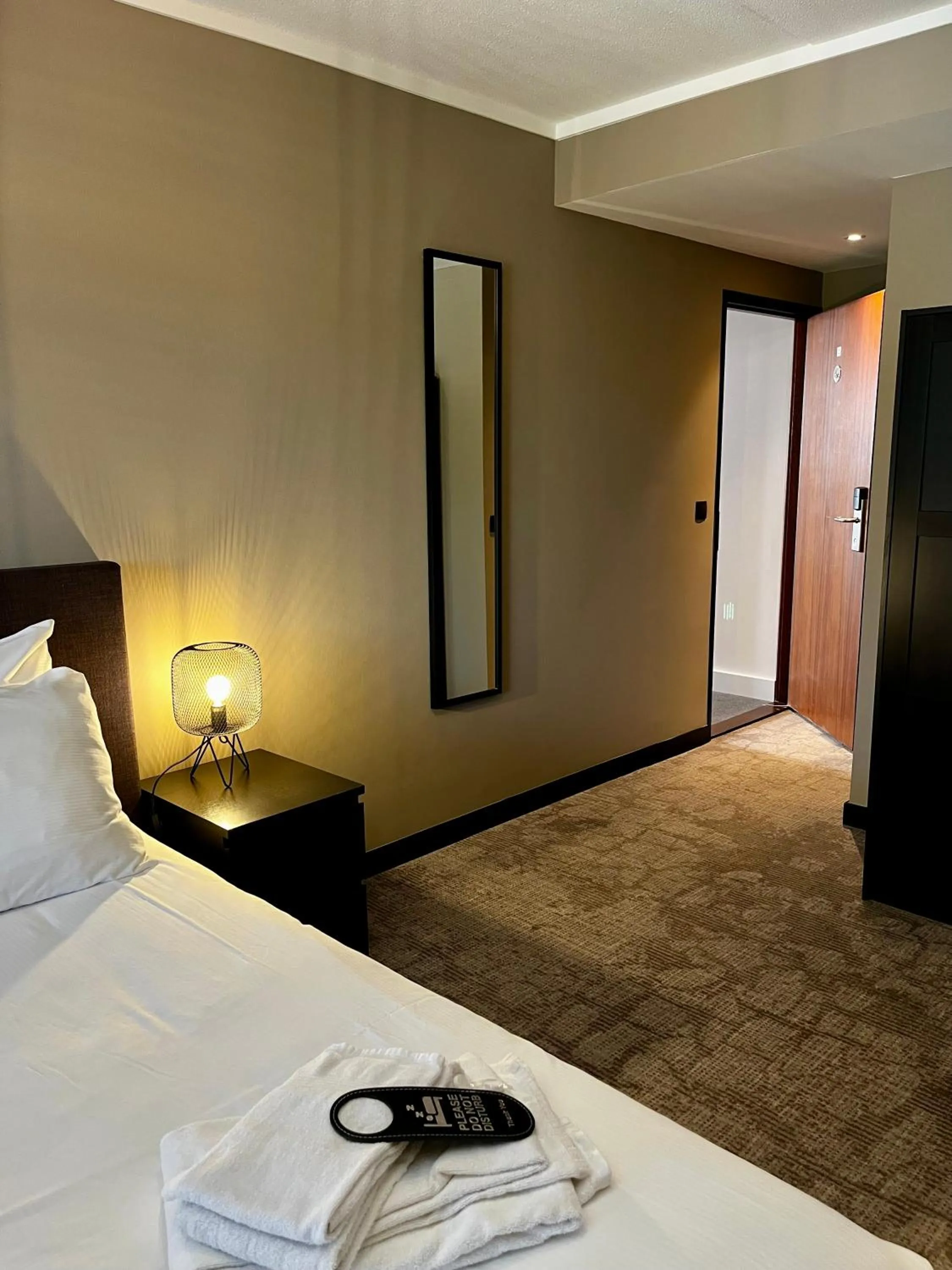 Bedroom, Bed in Hotel De Roode Leeuw Terborg